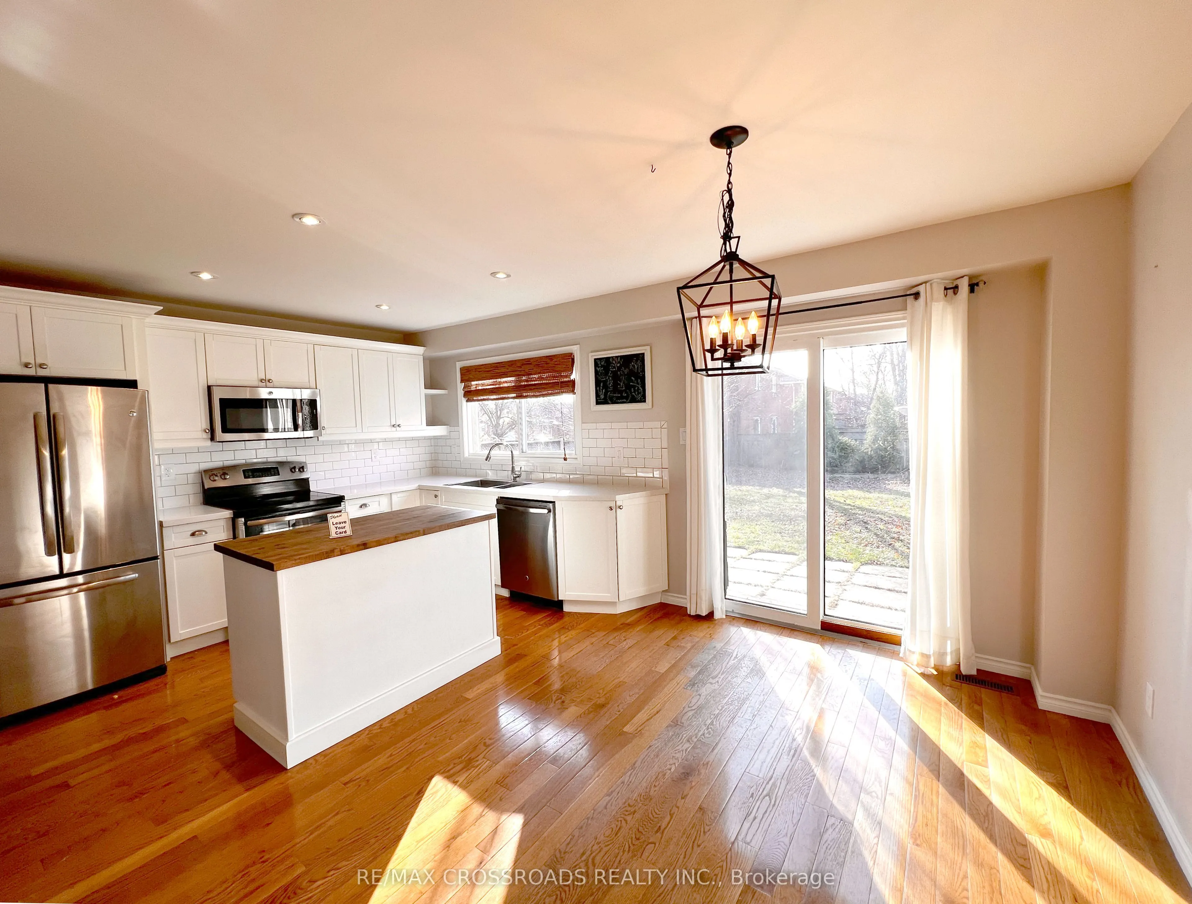 1559 Parish Lane