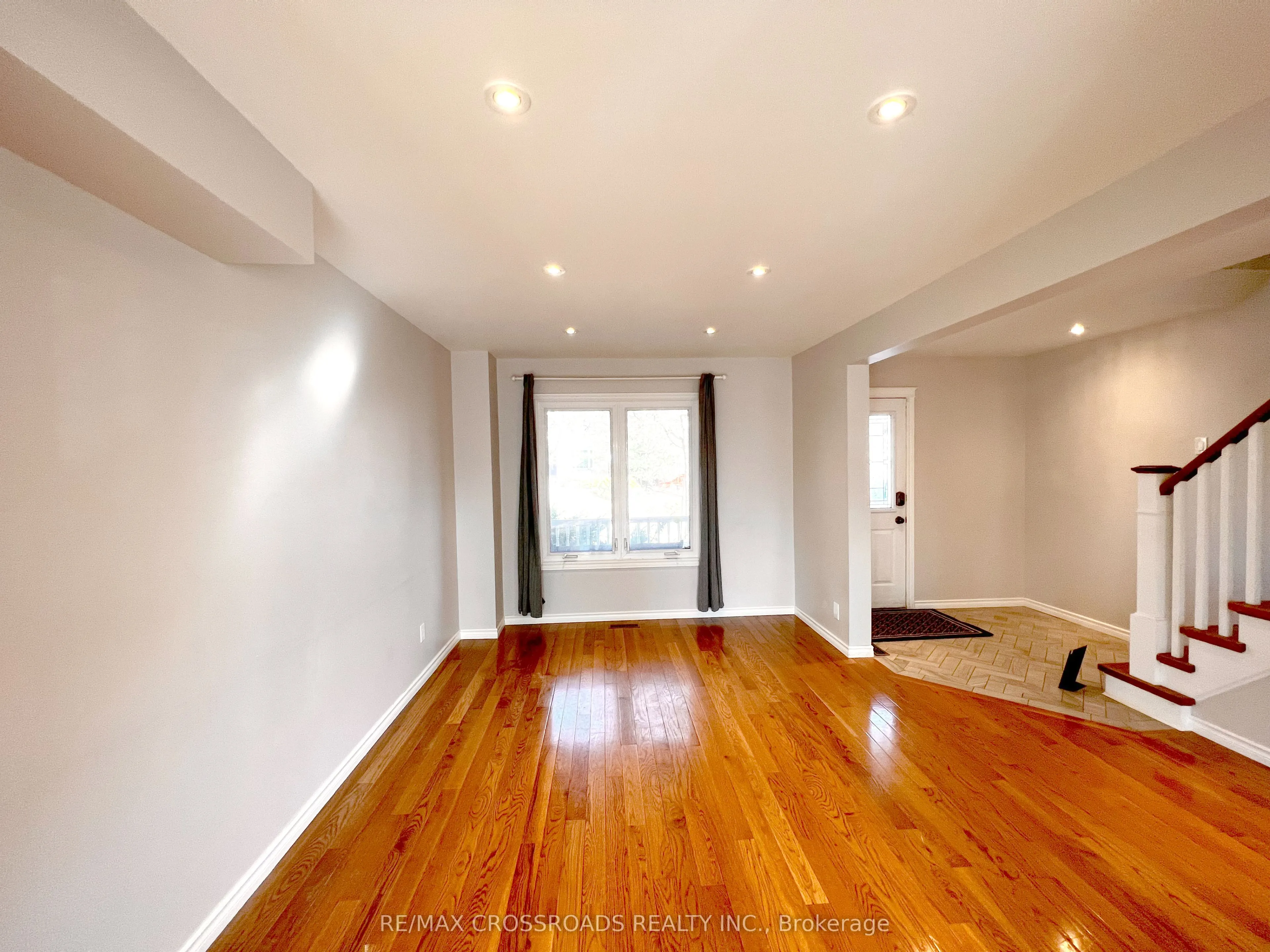 1559 Parish Lane