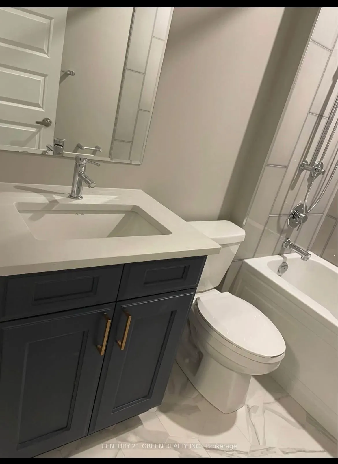 470 Gordon Krantz Avenue, #106