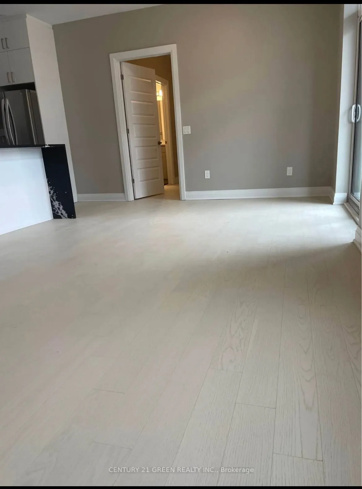 470 Gordon Krantz Avenue, #106