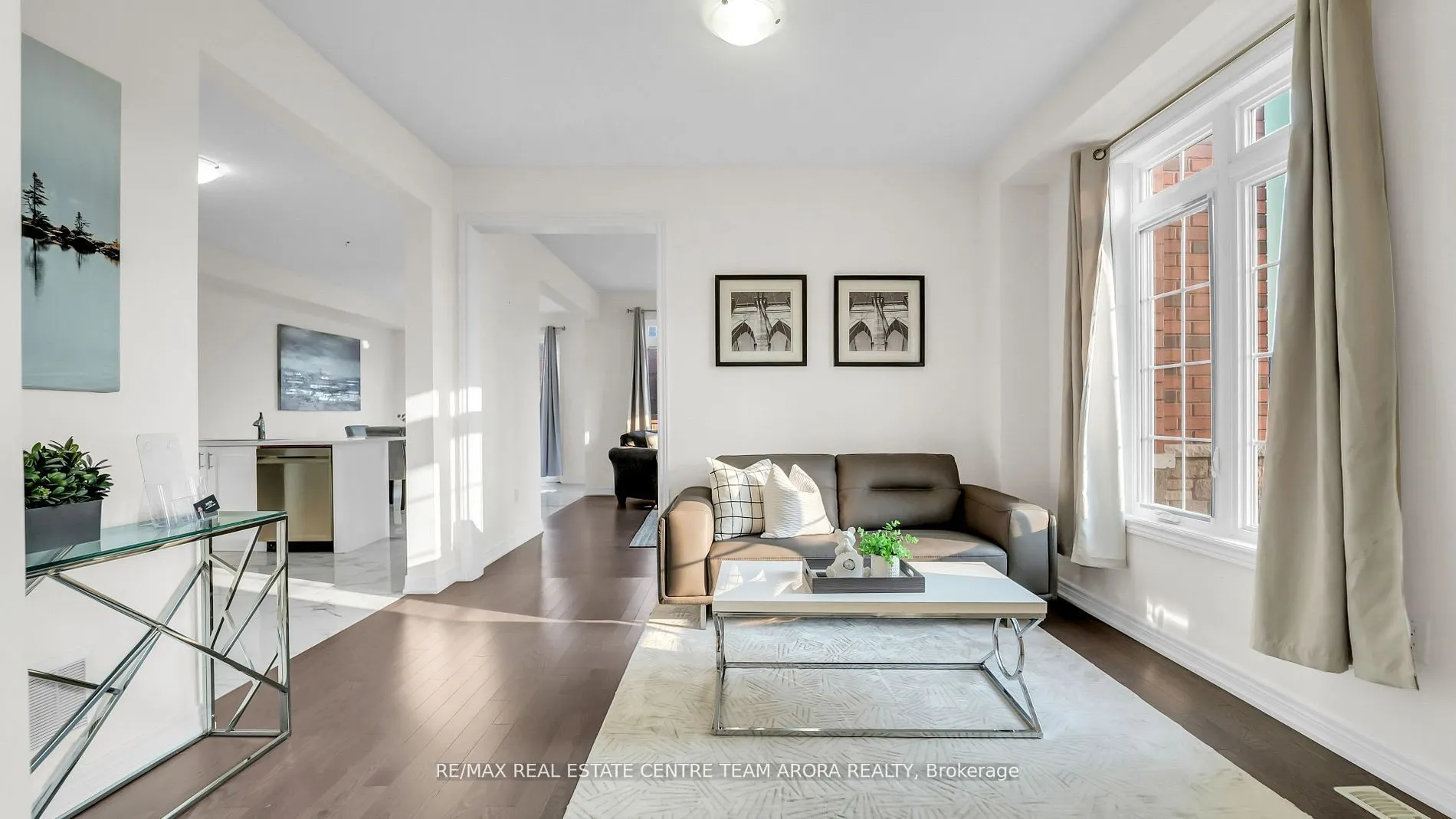 33 Dunley Crescent