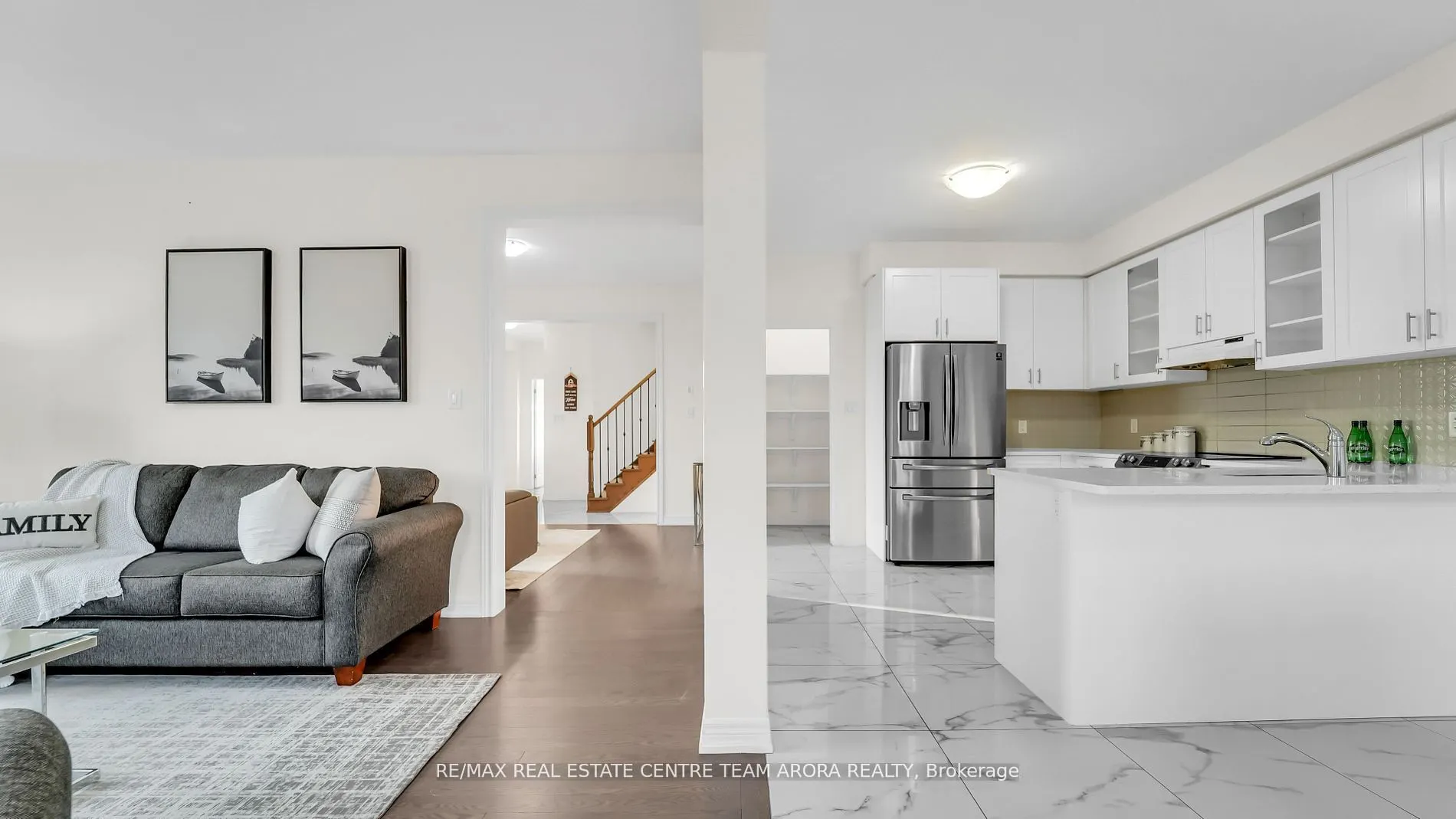 33 Dunley Crescent
