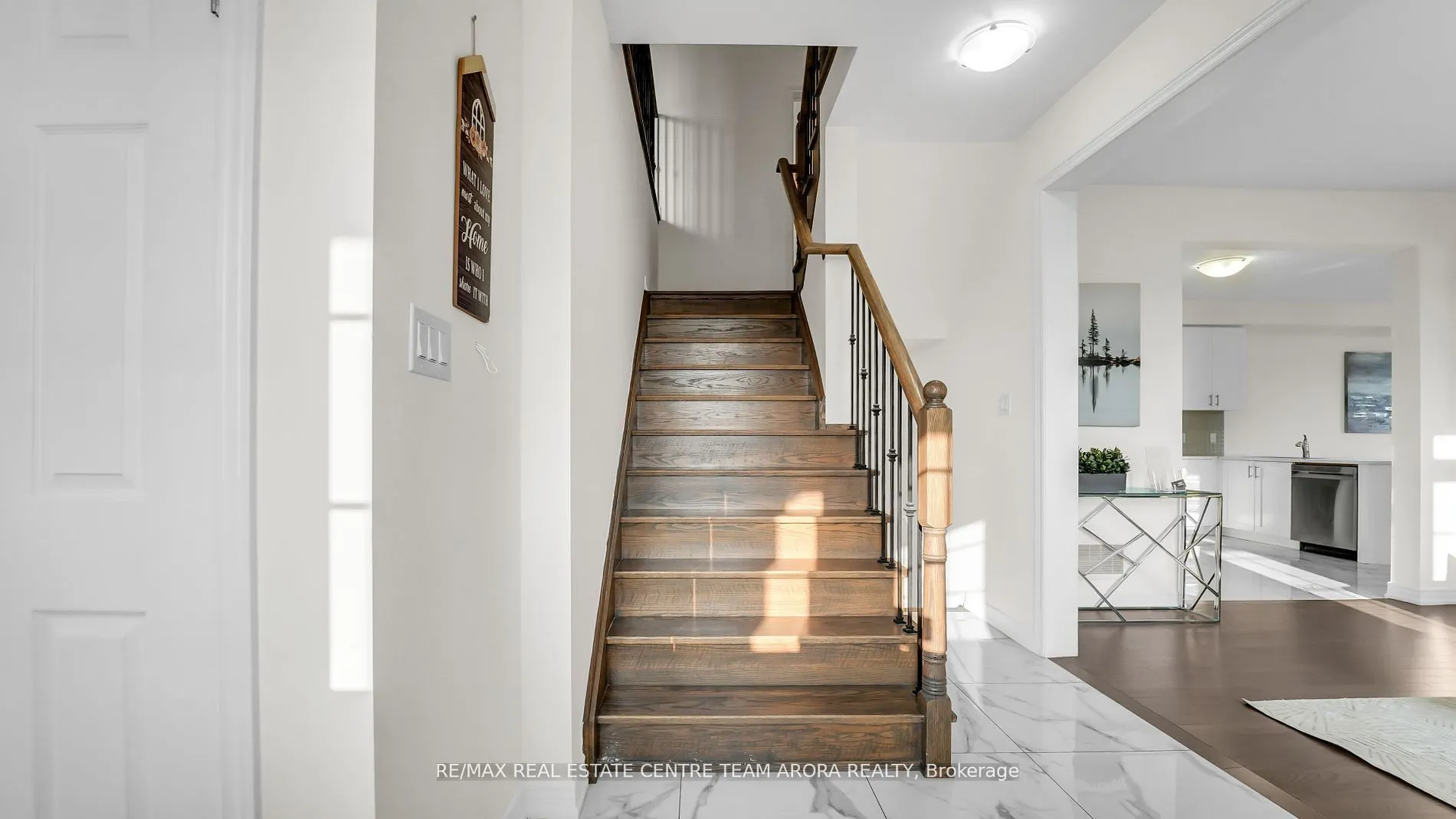 33 Dunley Crescent