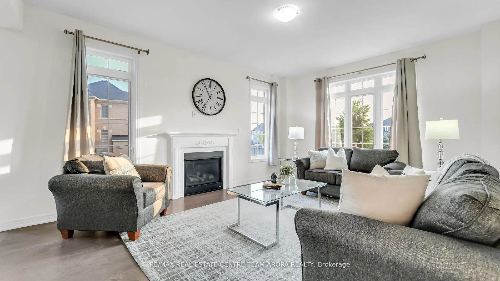 33 Dunley Crescent