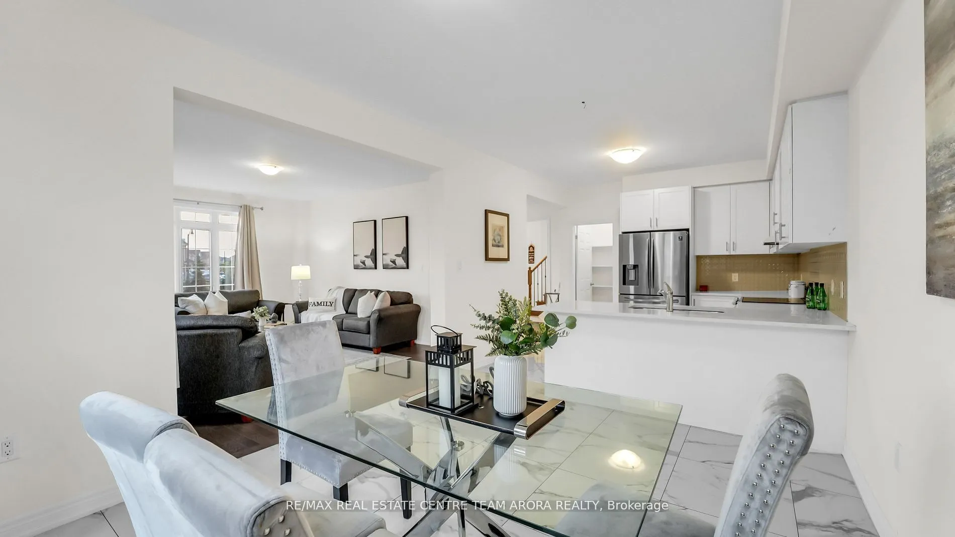 33 Dunley Crescent