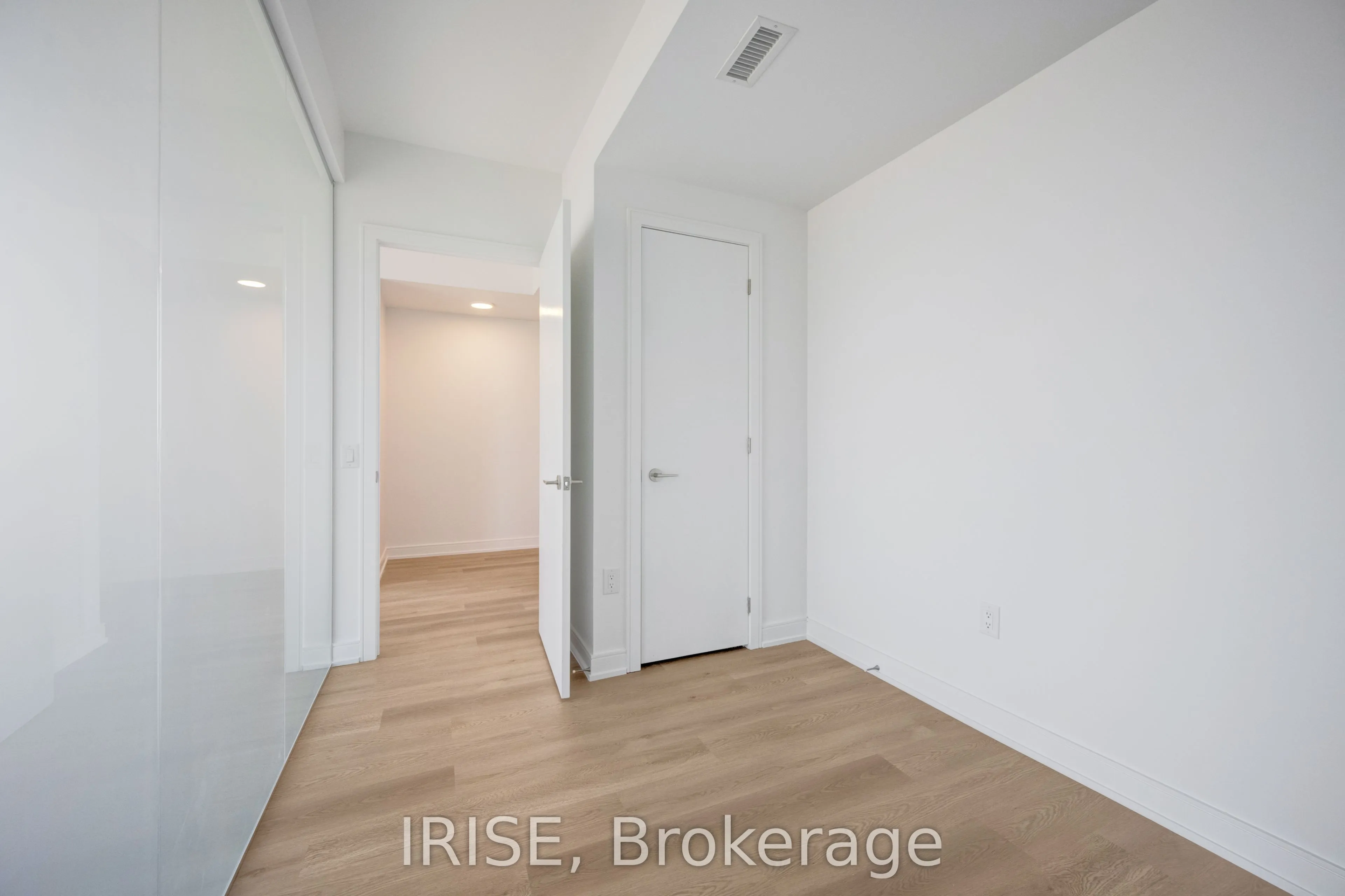 3009 Novar Road N, #1417