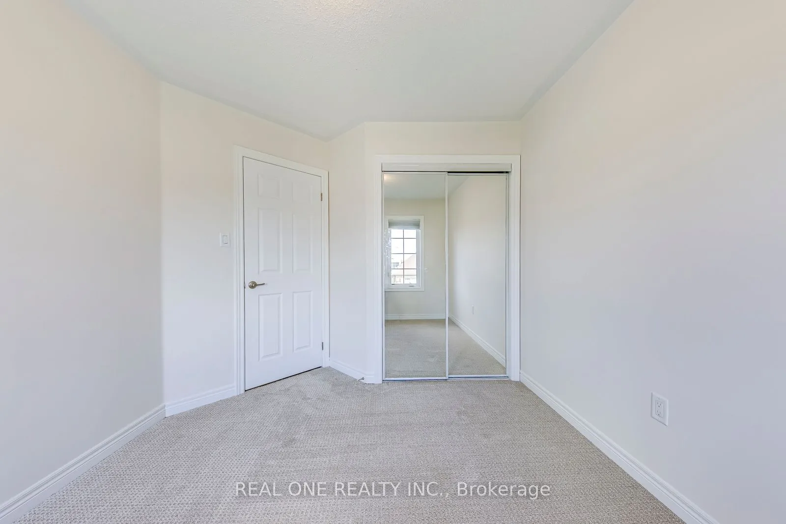 3084 Eberly Woods Drive