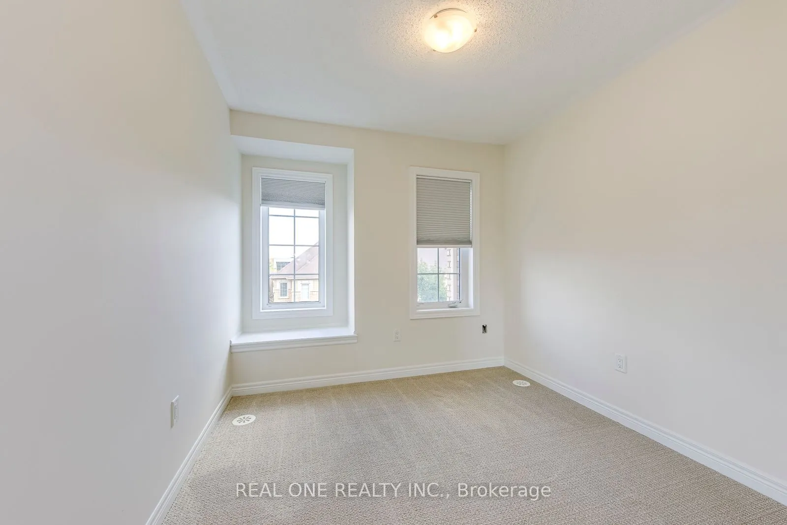 3084 Eberly Woods Drive