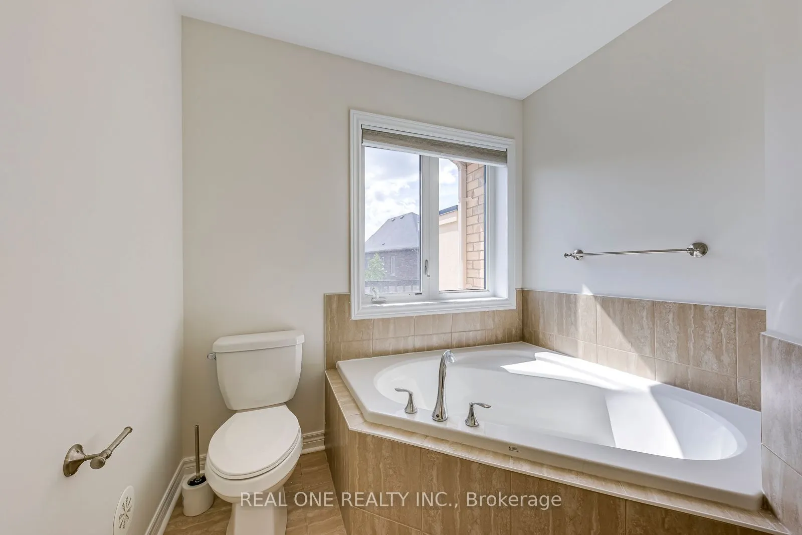 3084 Eberly Woods Drive