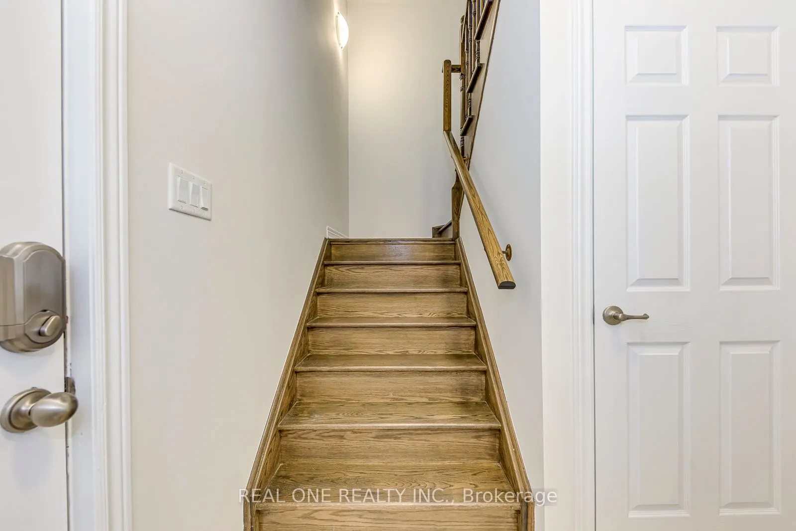 3084 Eberly Woods Drive