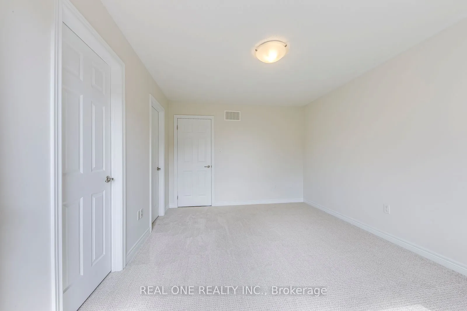 3084 Eberly Woods Drive