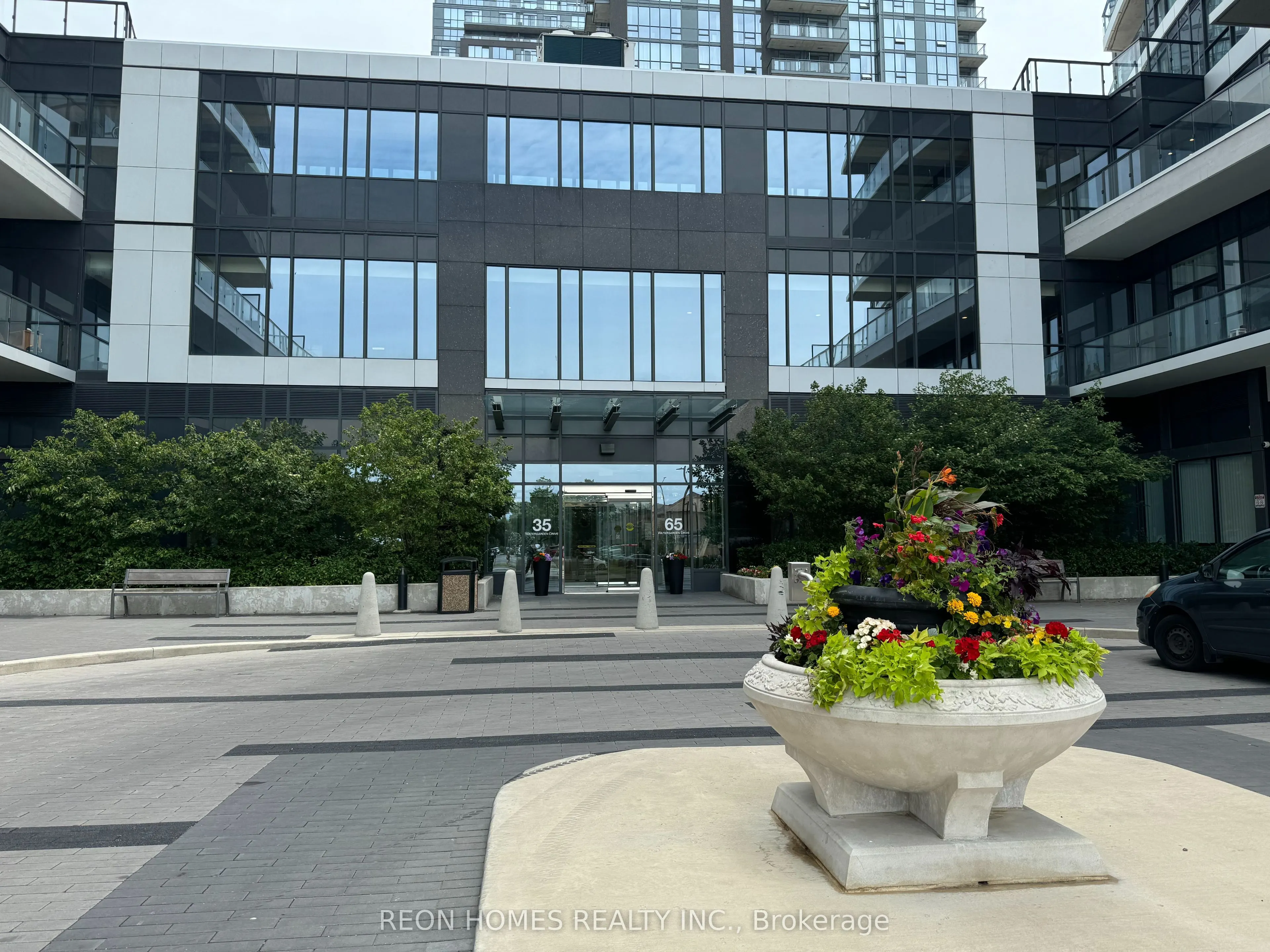 35 Watergarden Drive, #114