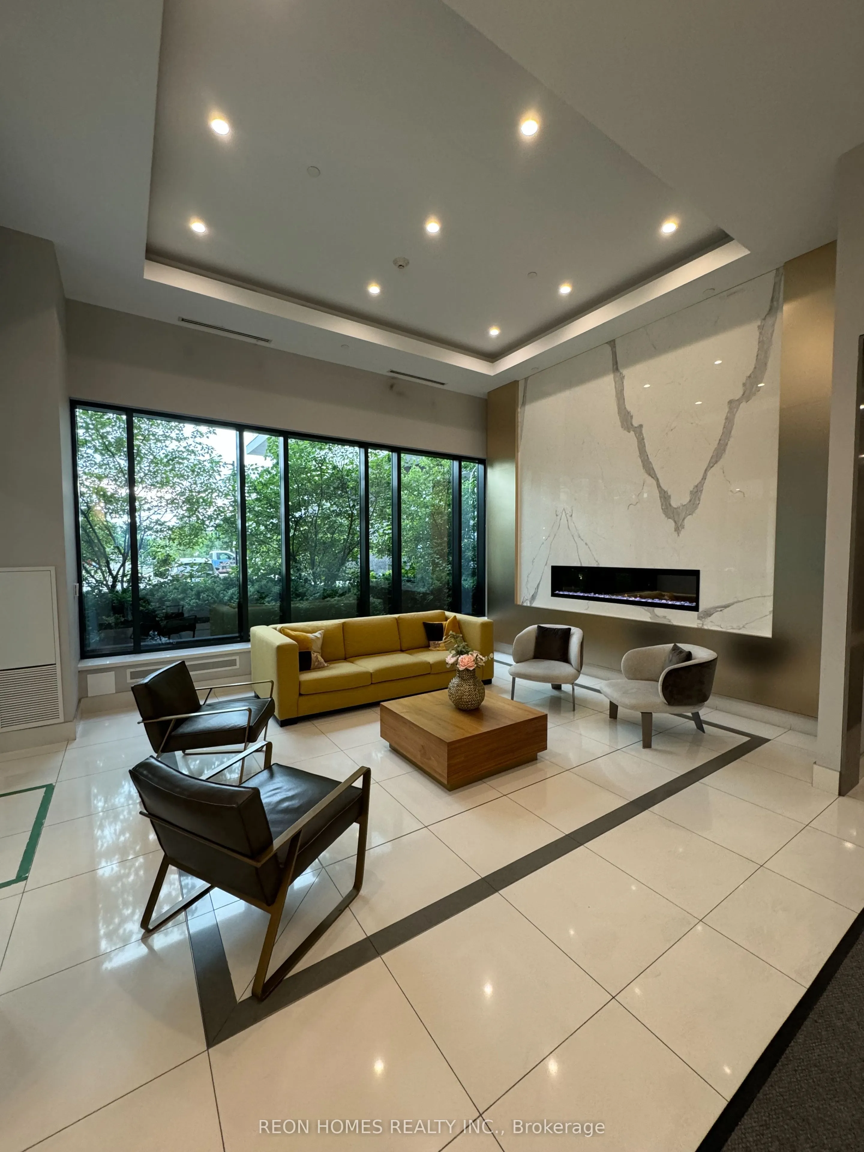 35 Watergarden Drive, #114
