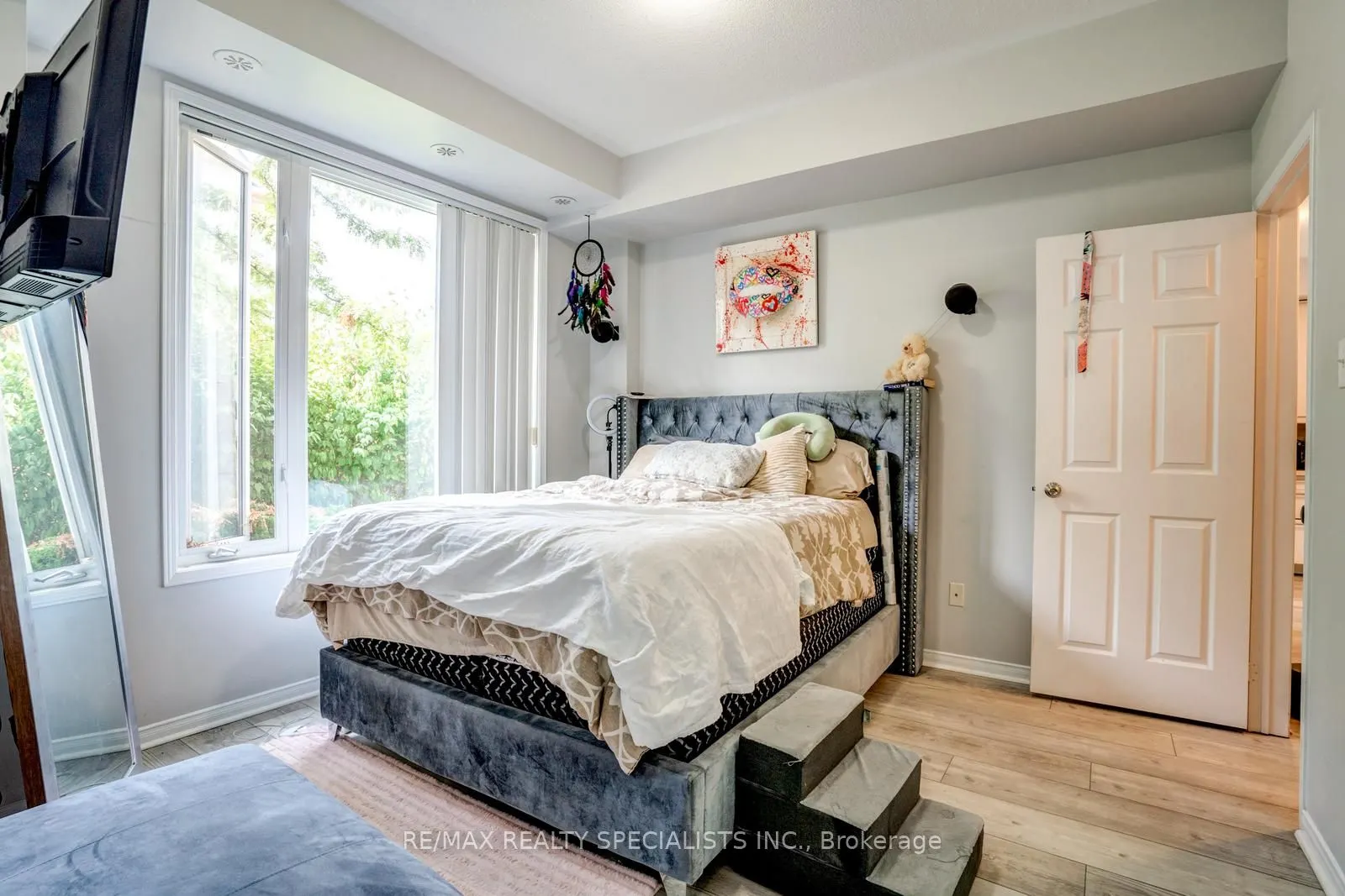 5650 Winston Churchill Boulevard, #22
