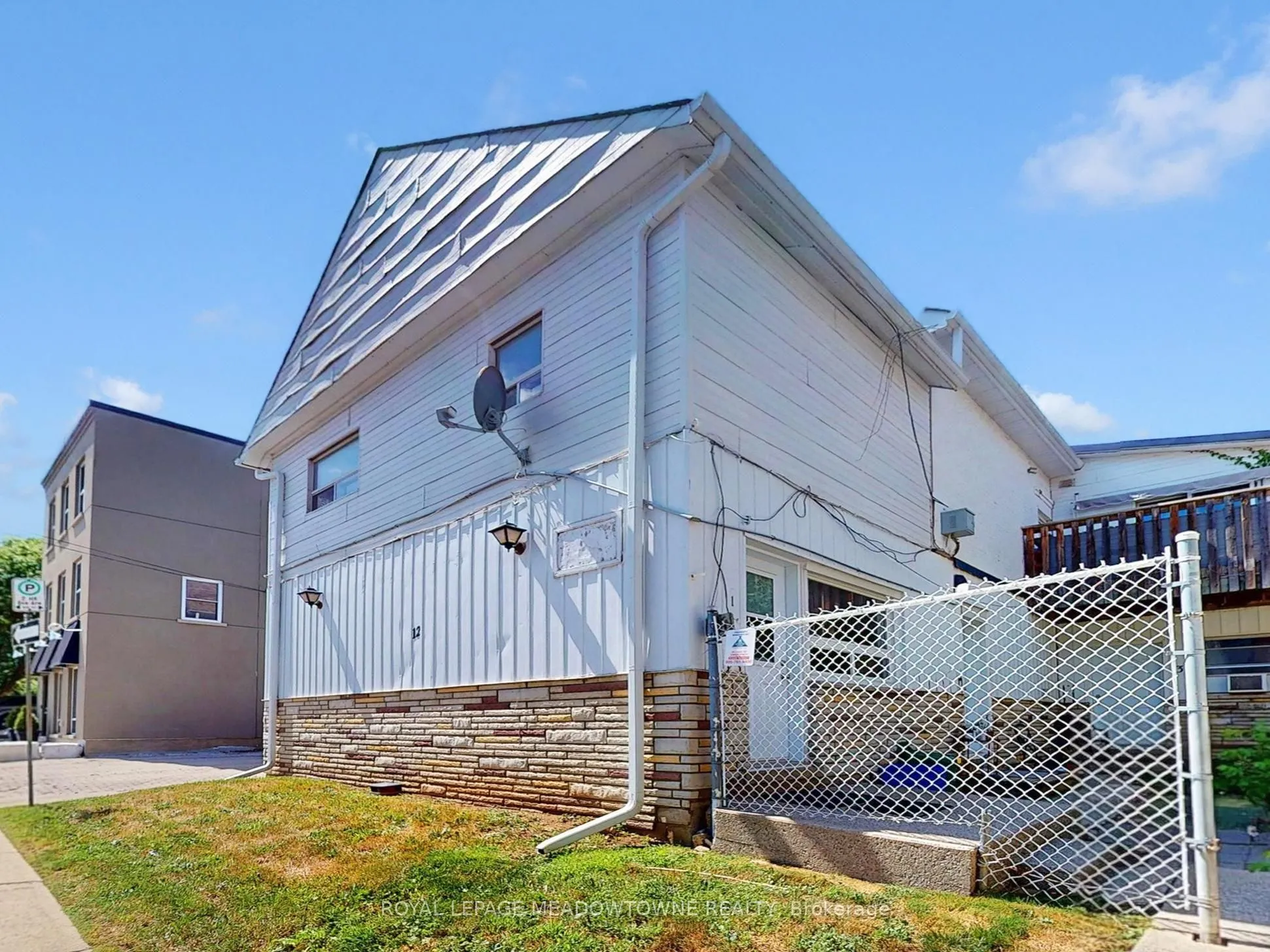 12 Wesleyan Street, #1
