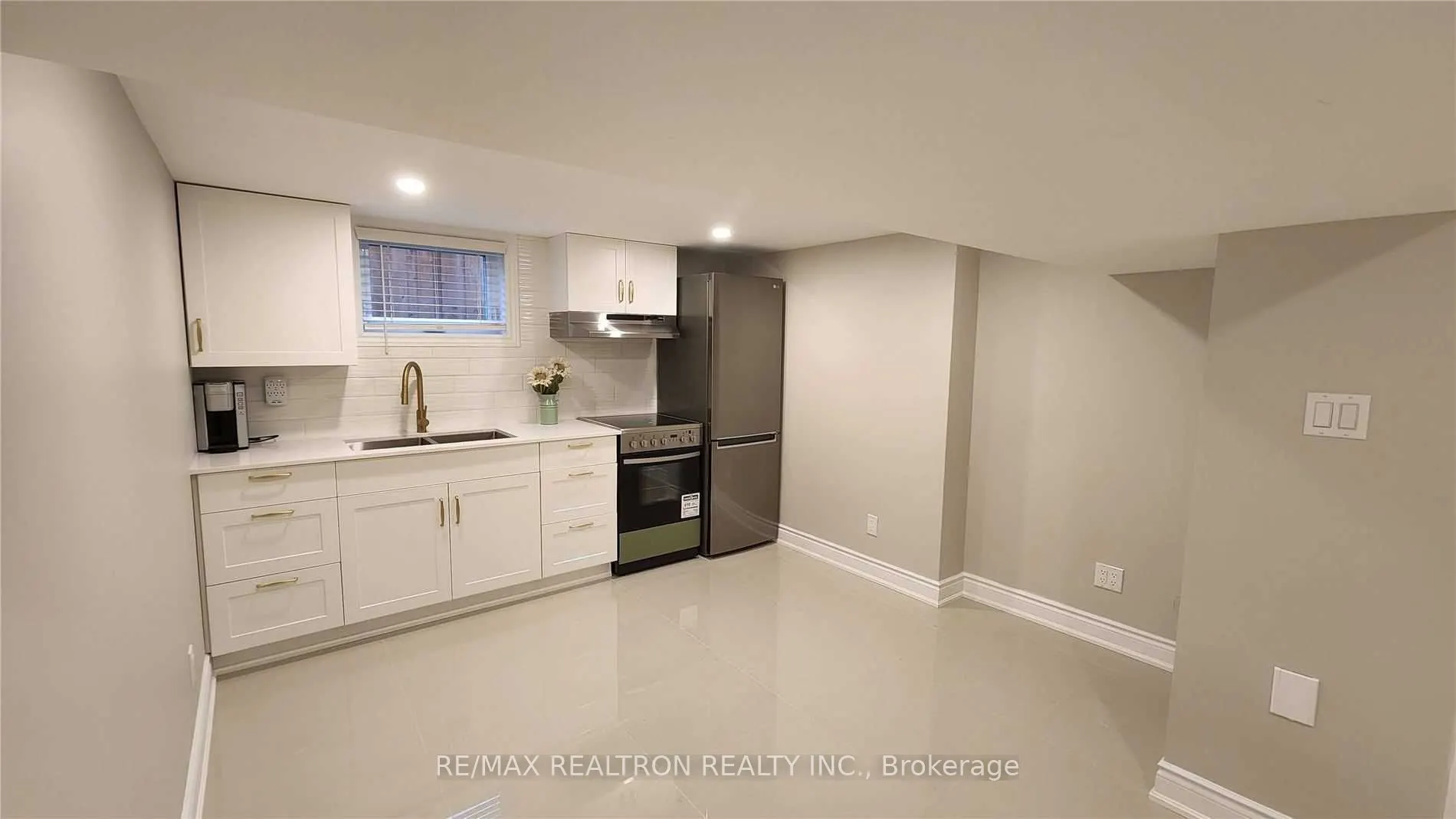 91 Whitley - Basement A Avenue