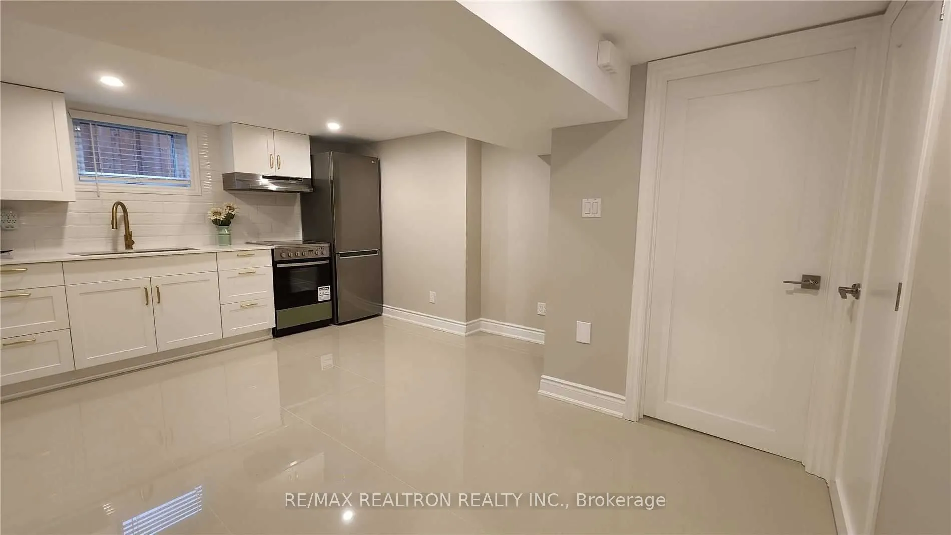 91 Whitley - Basement A Avenue