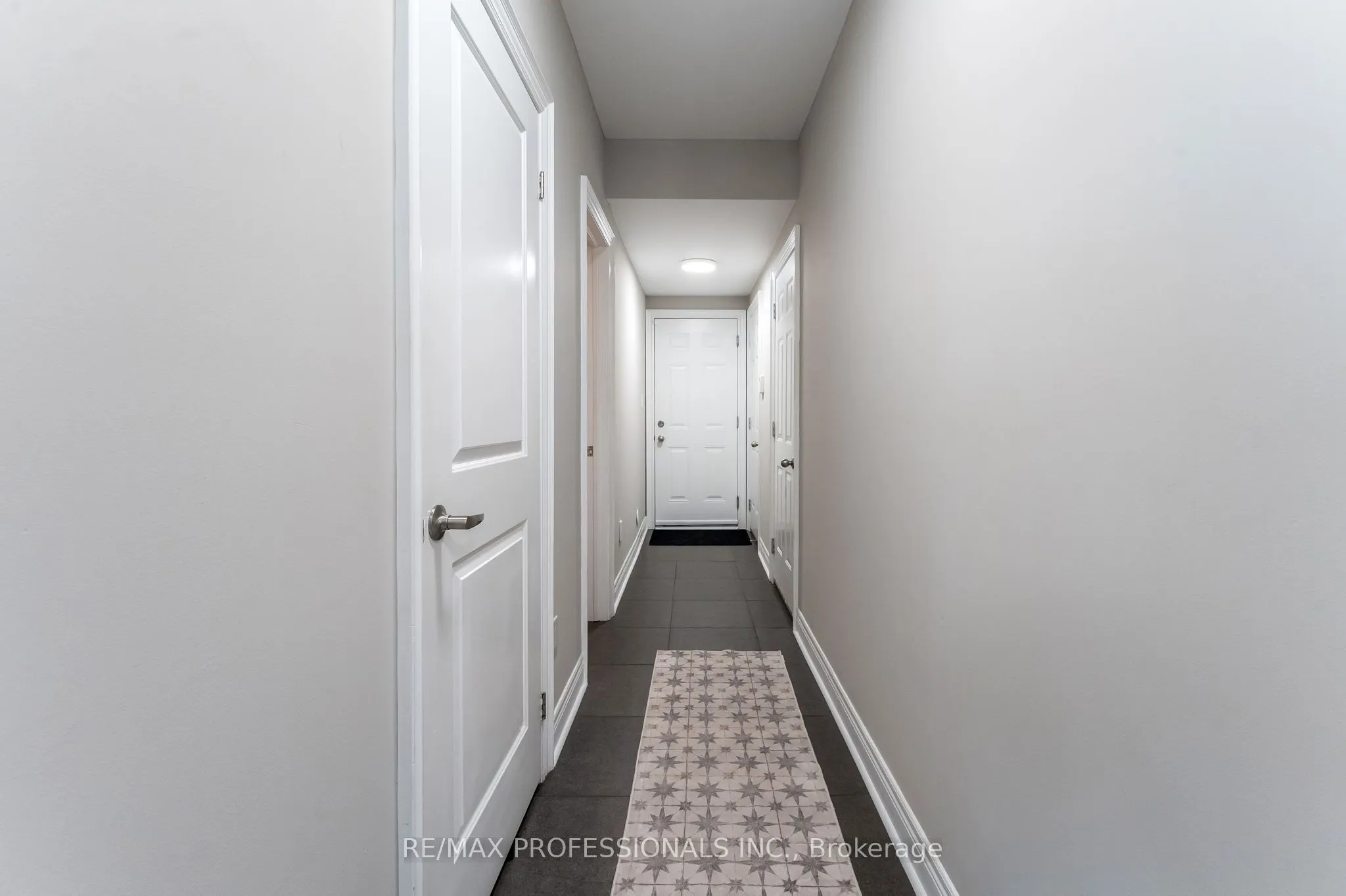 1812 Burnhamthorpe Road E, #1