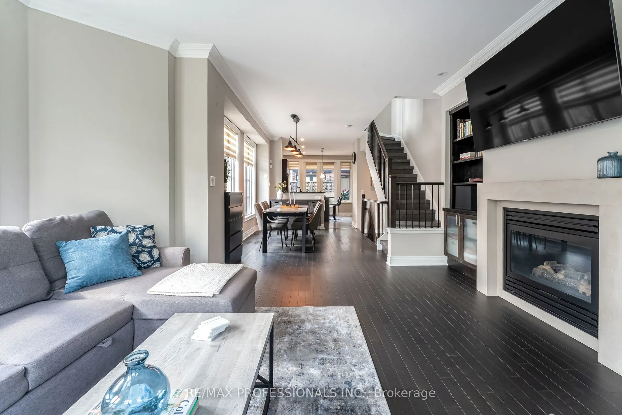 1812 Burnhamthorpe Road E, #1