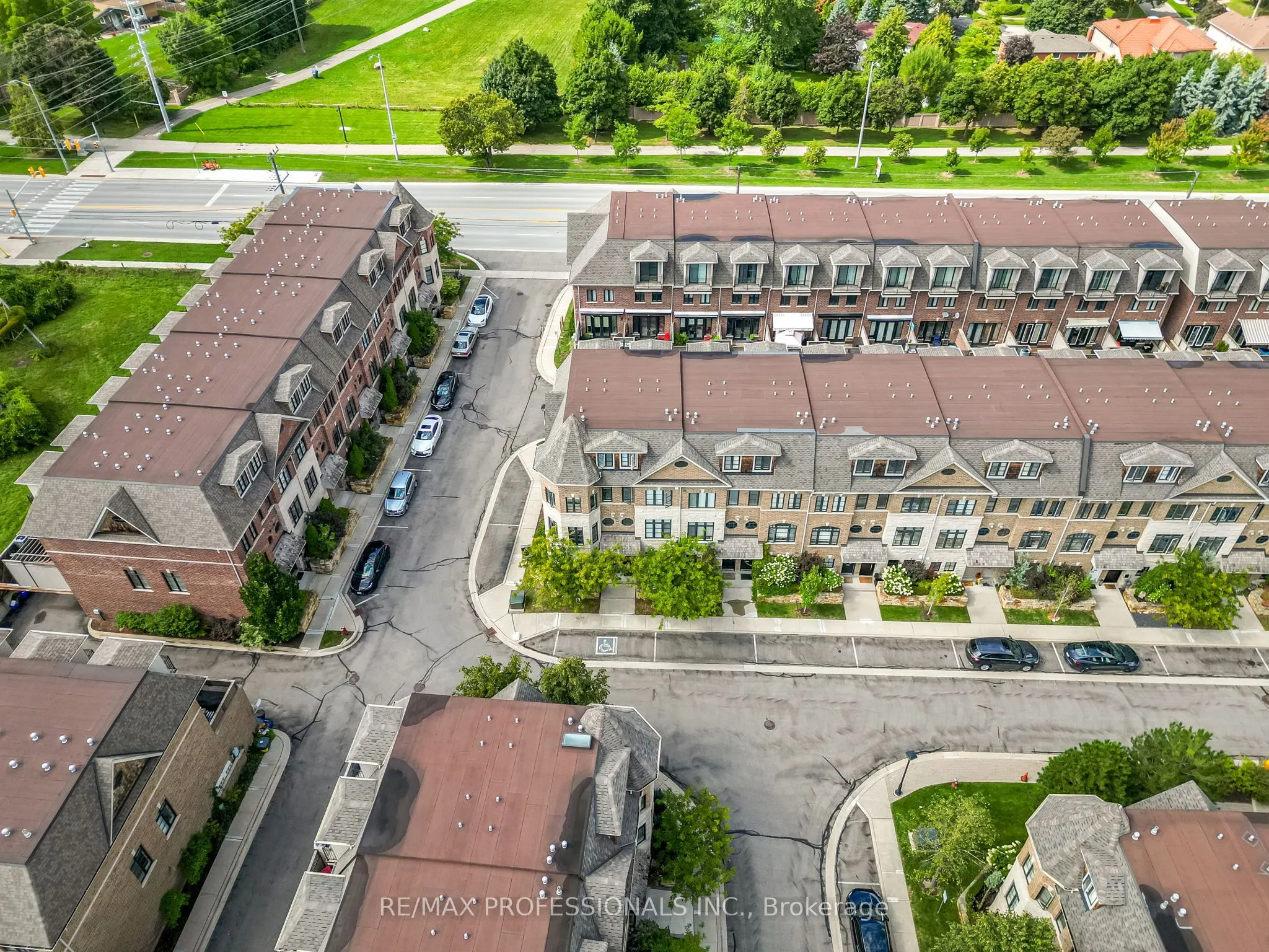 1812 Burnhamthorpe Road E, #1