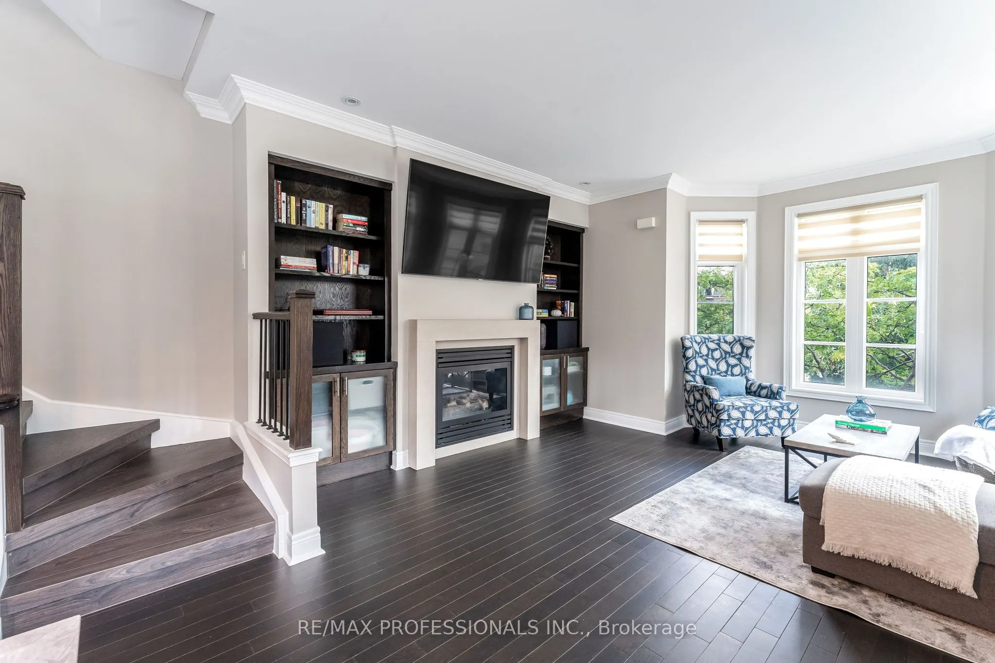 1812 Burnhamthorpe Road E, #1