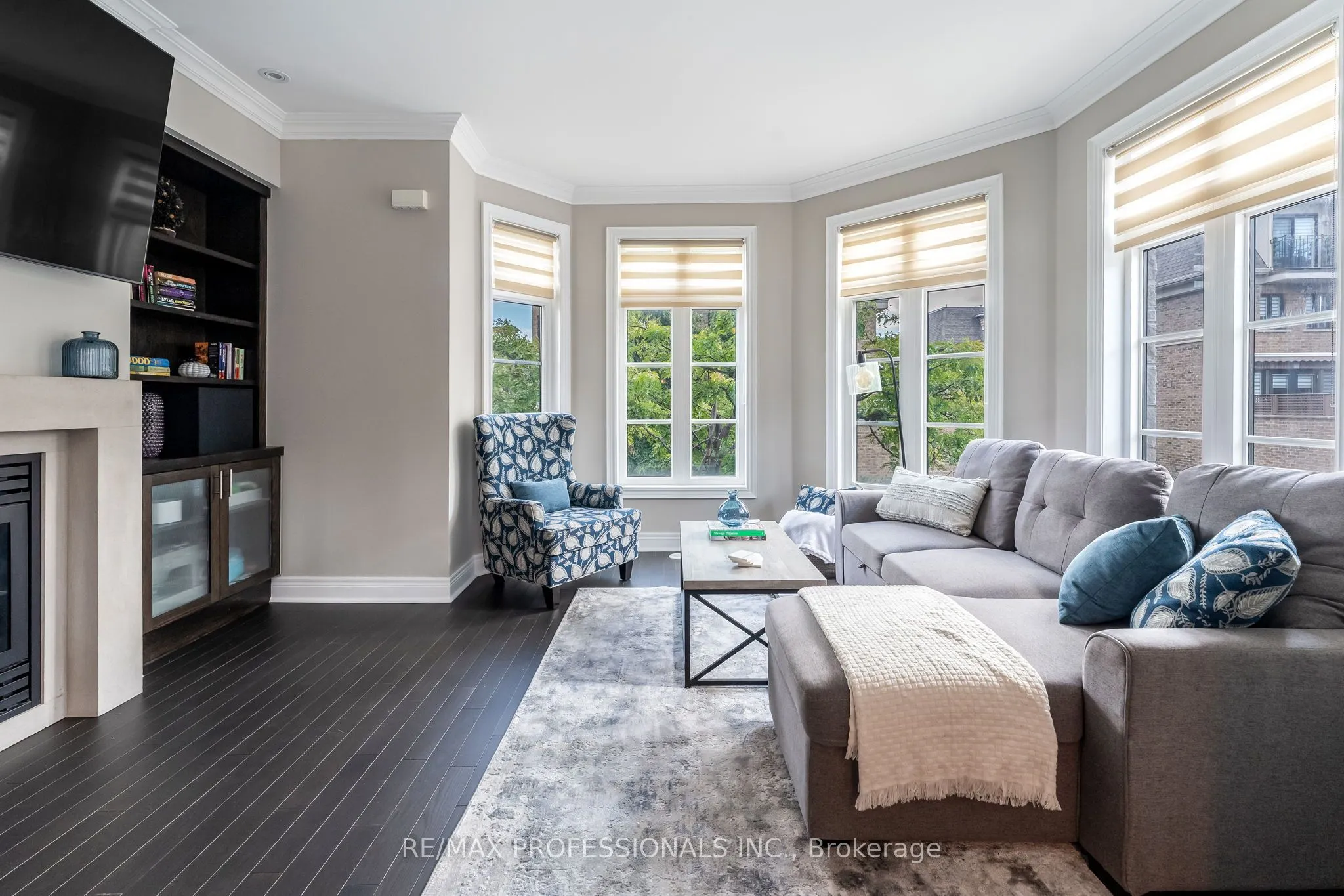 1812 Burnhamthorpe Road E, #1