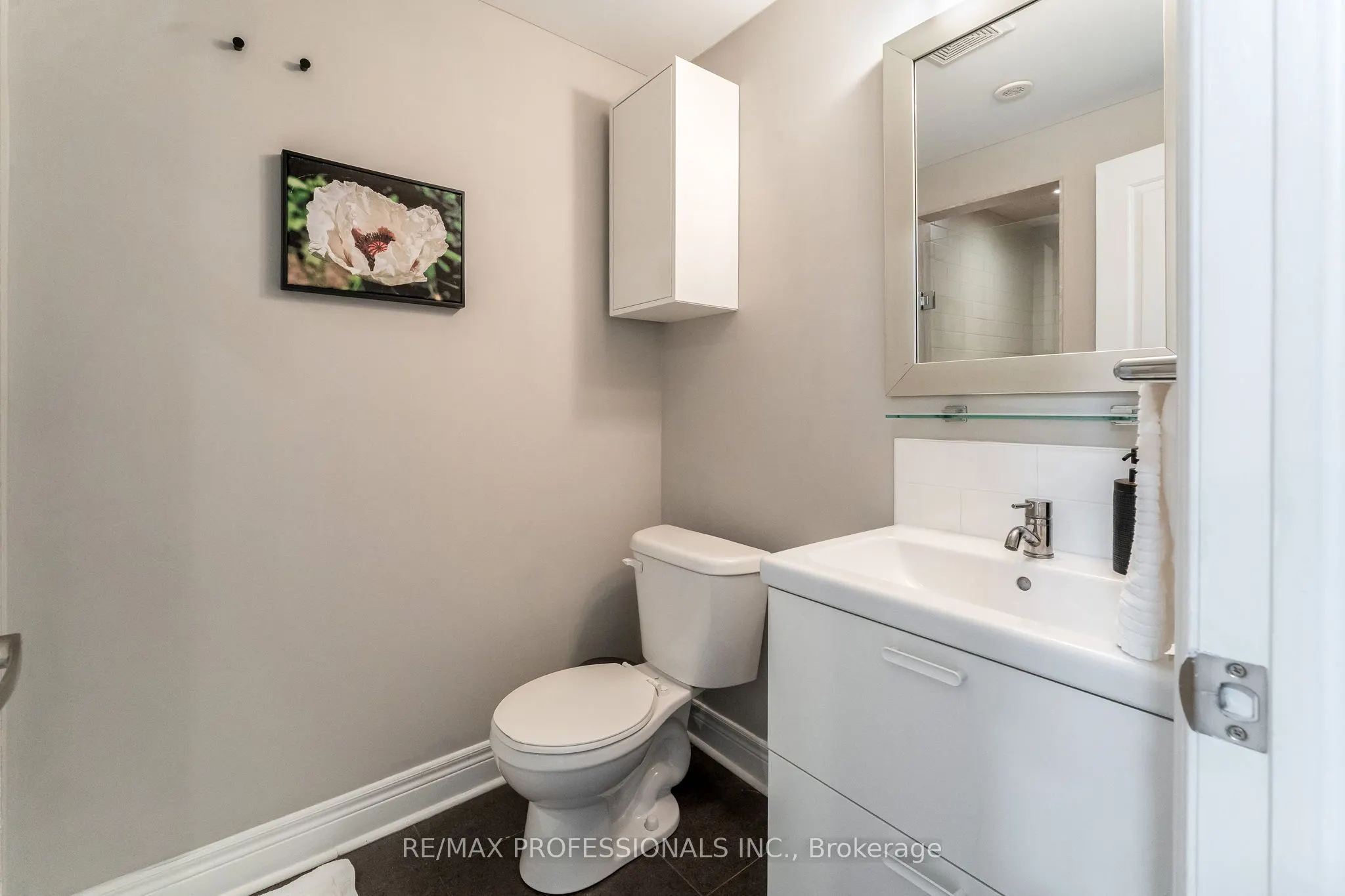 1812 Burnhamthorpe Road E, #1