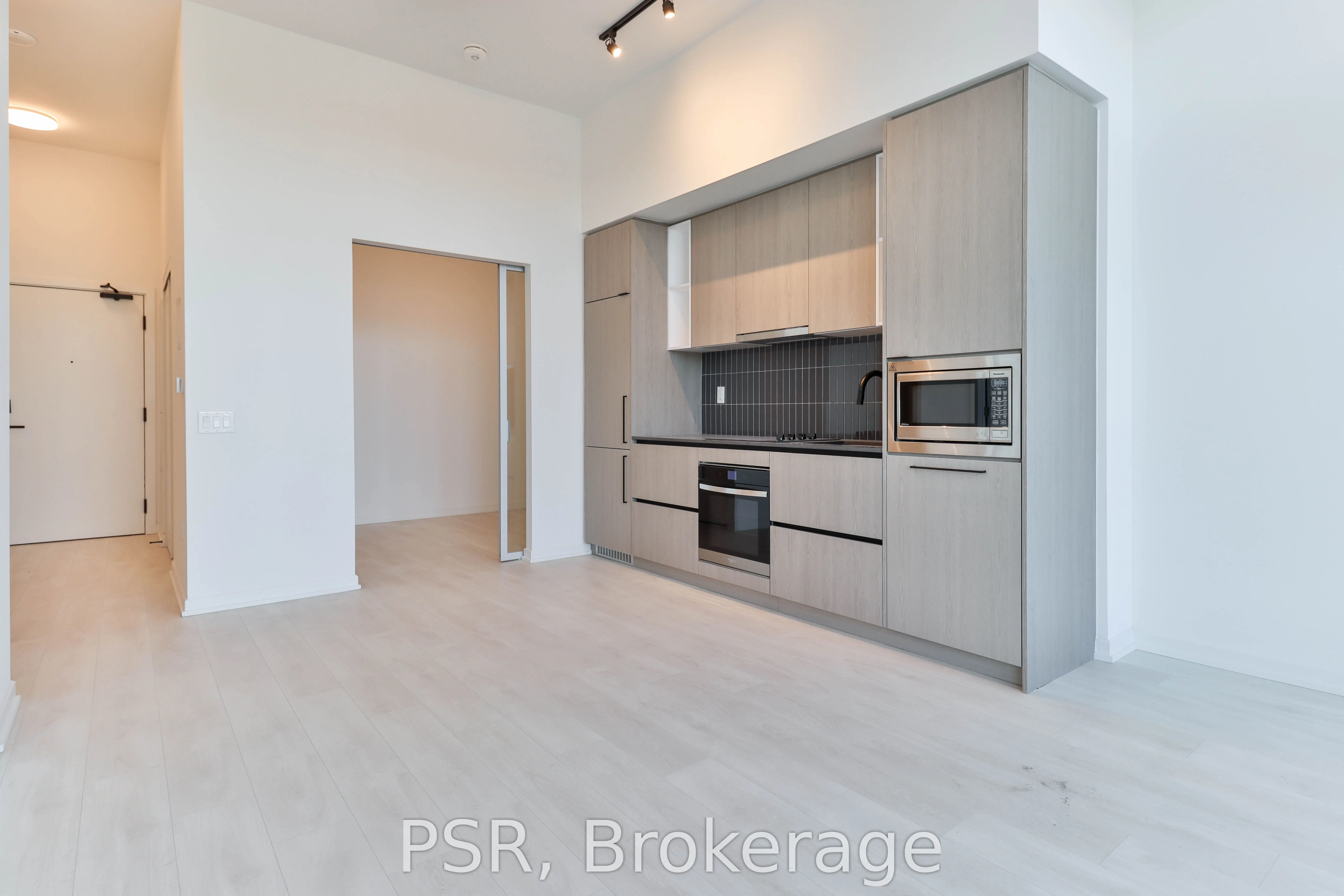 1285 Dupont Street, #307
