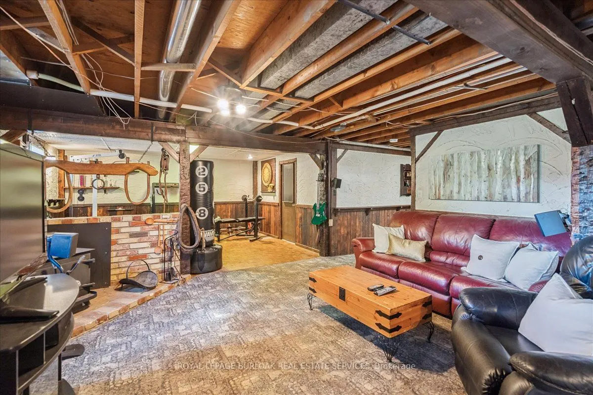 1424 Alfred Crescent