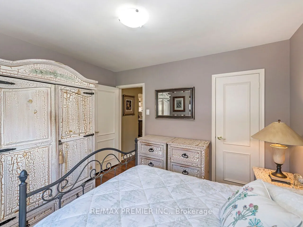 2894 Weston Road