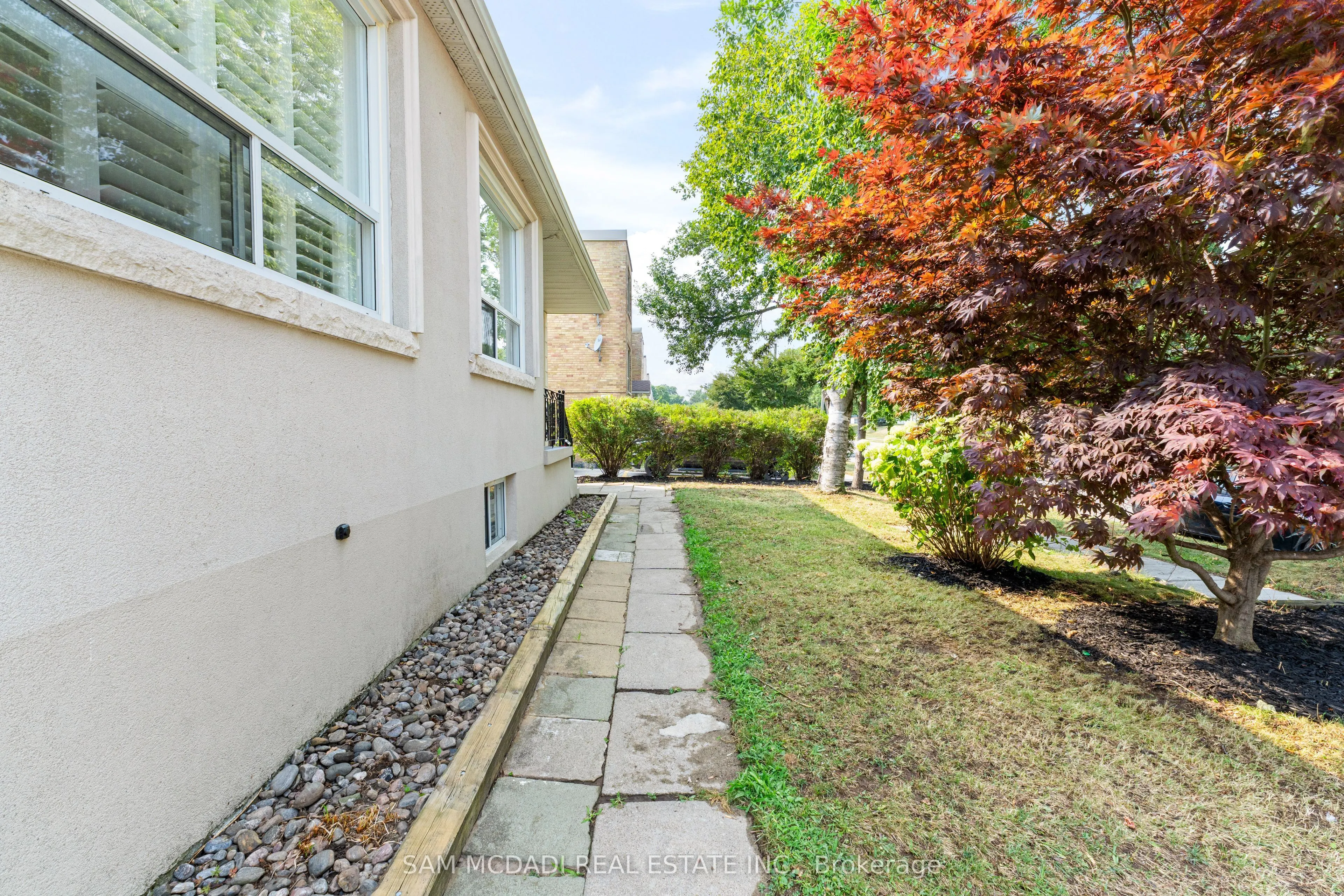 158 Felan Avenue