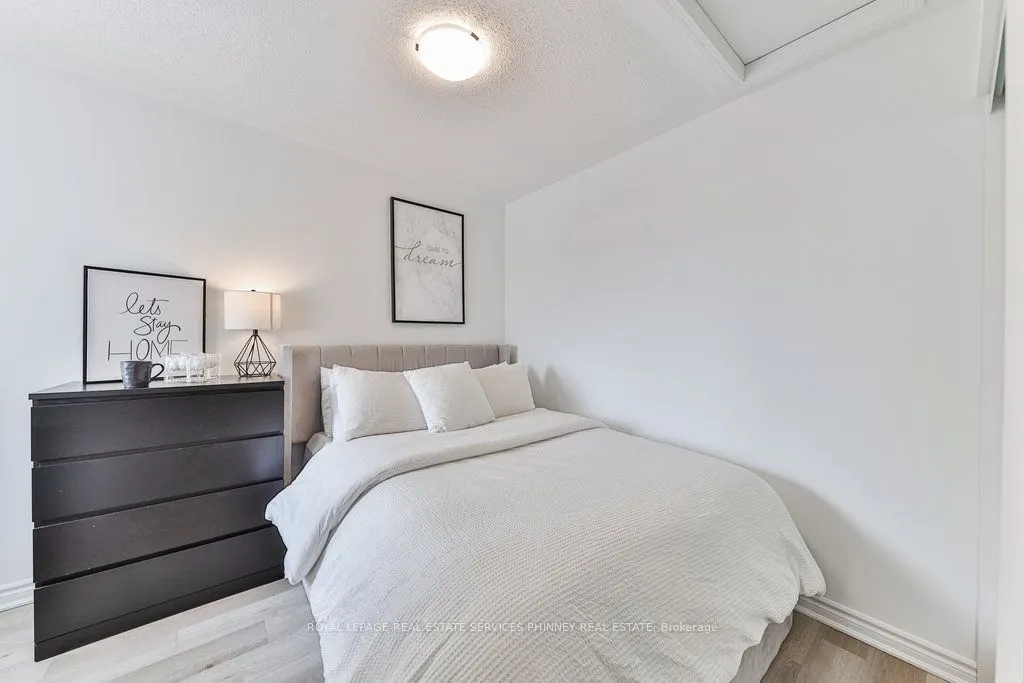 1841 Thames Circle