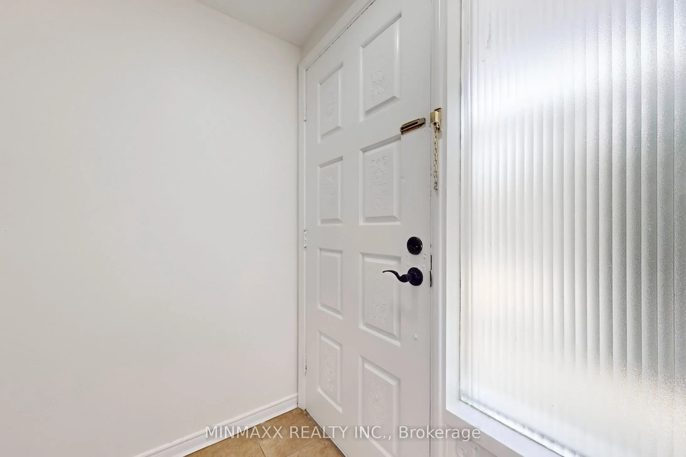 400 Bloor Street E, #64