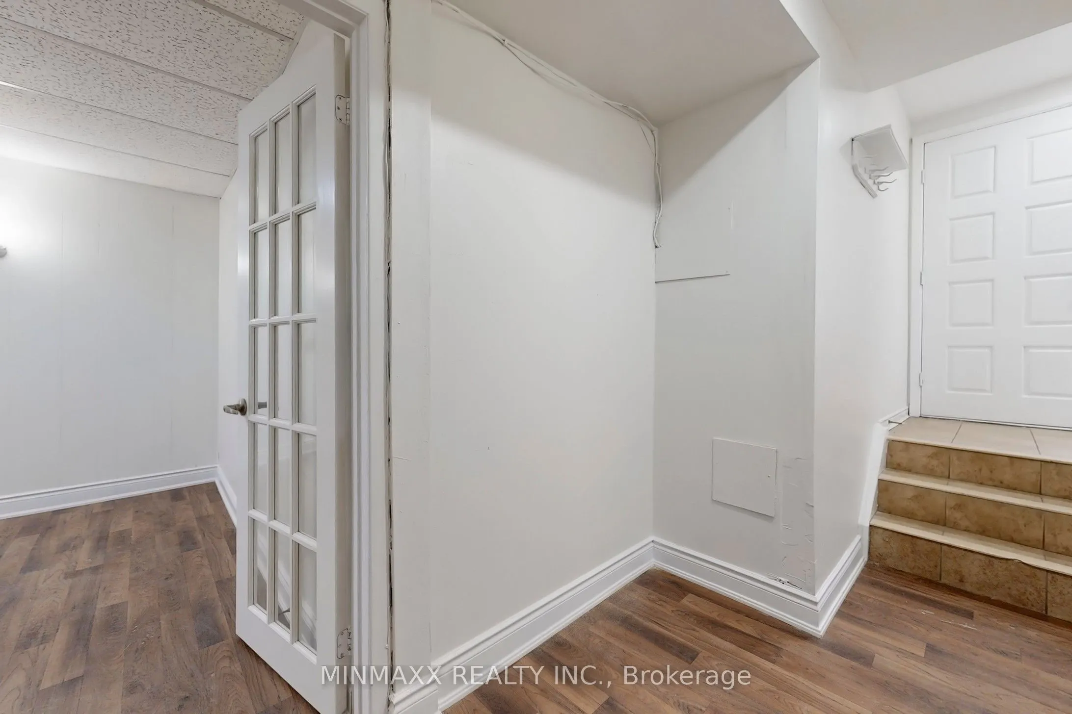 400 Bloor Street E, #64
