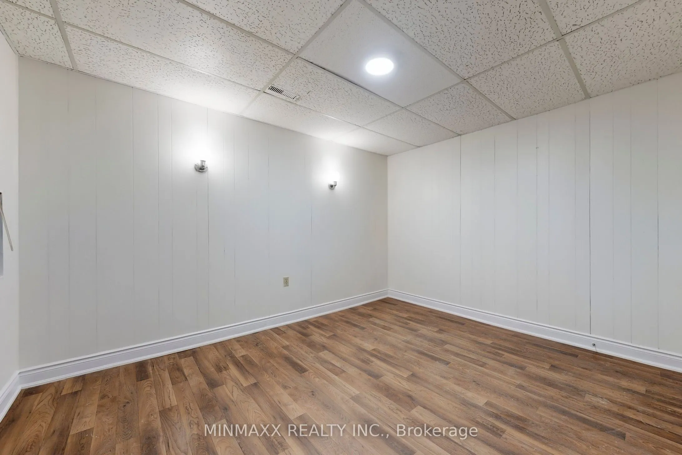 400 Bloor Street E, #64