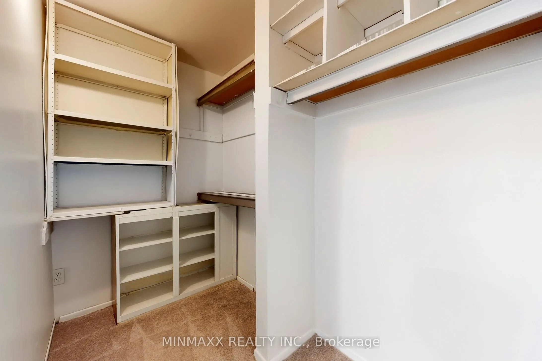 400 Bloor Street E, #64