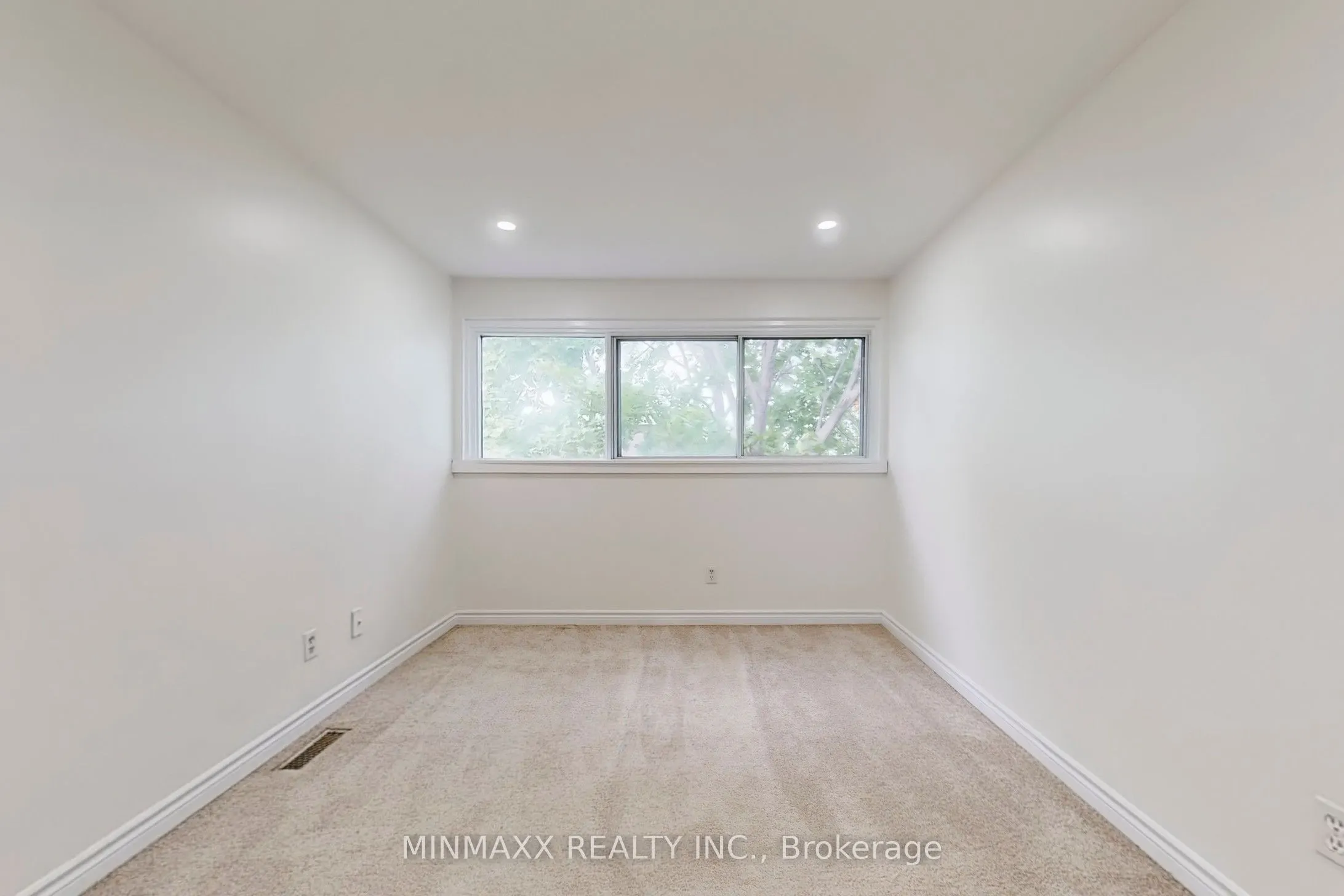 400 Bloor Street E, #64