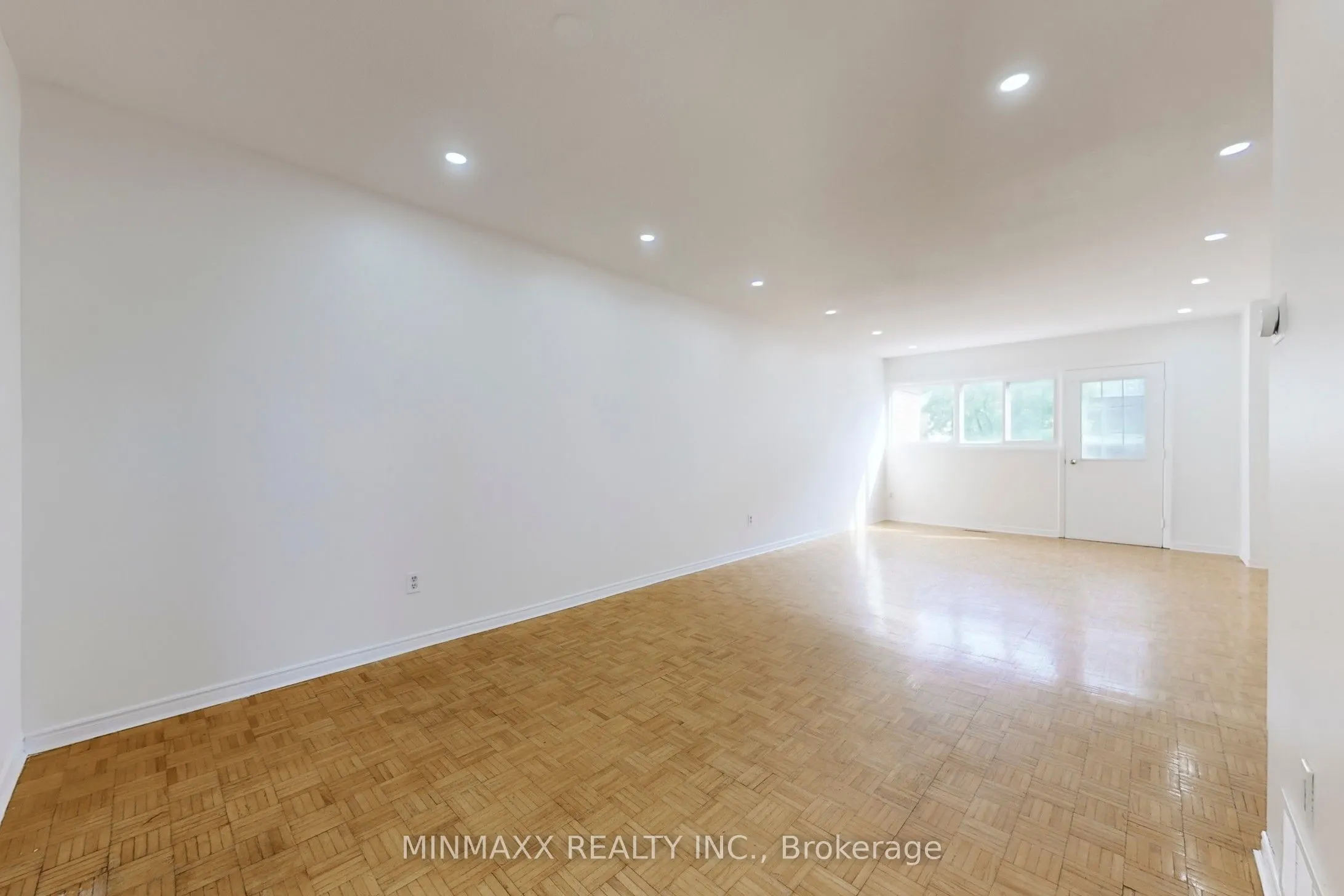 400 Bloor Street E, #64