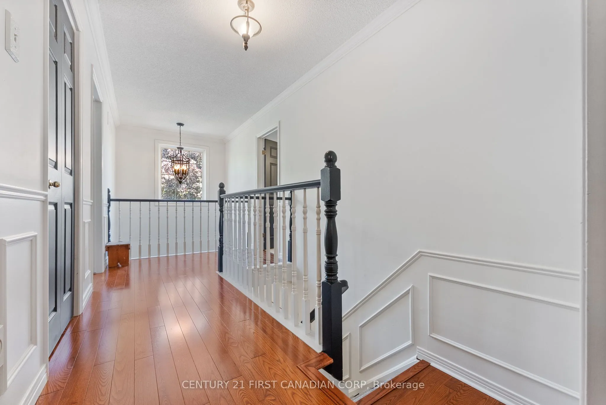 1224 Nathaniel Crescent
