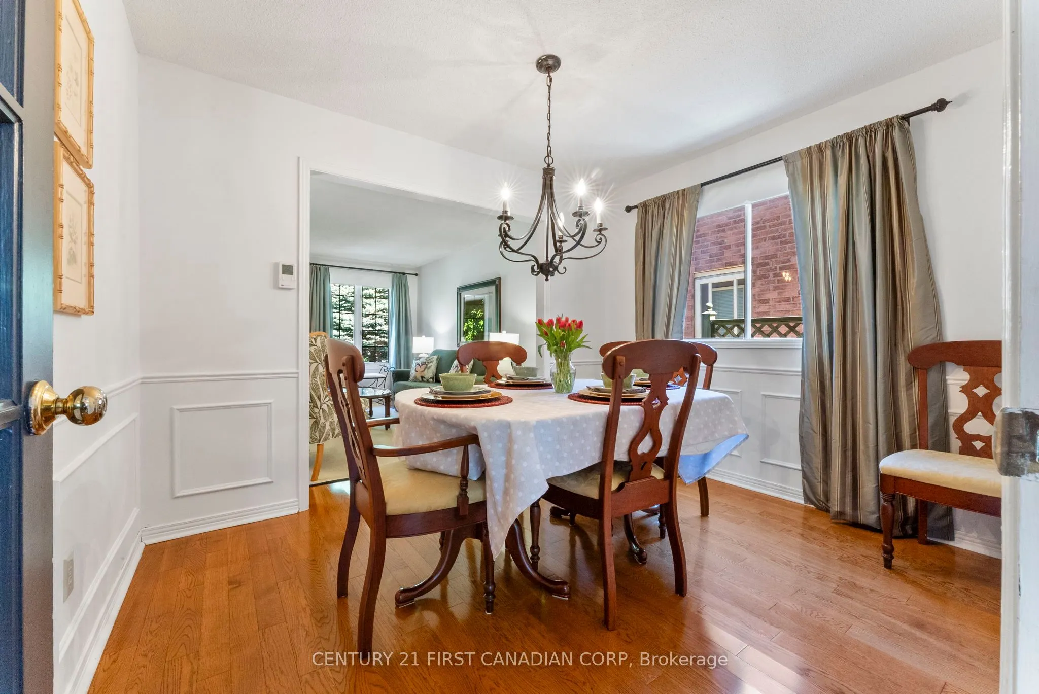 1224 Nathaniel Crescent