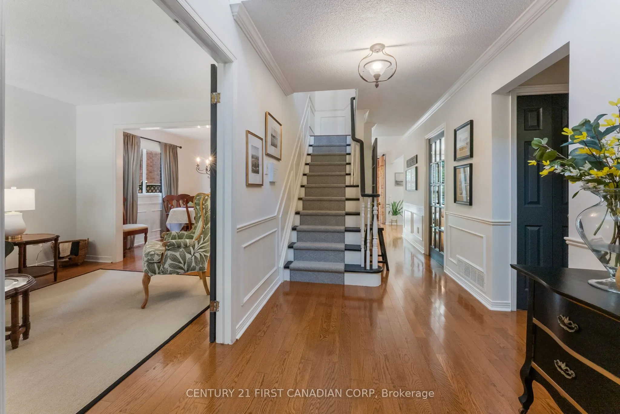1224 Nathaniel Crescent