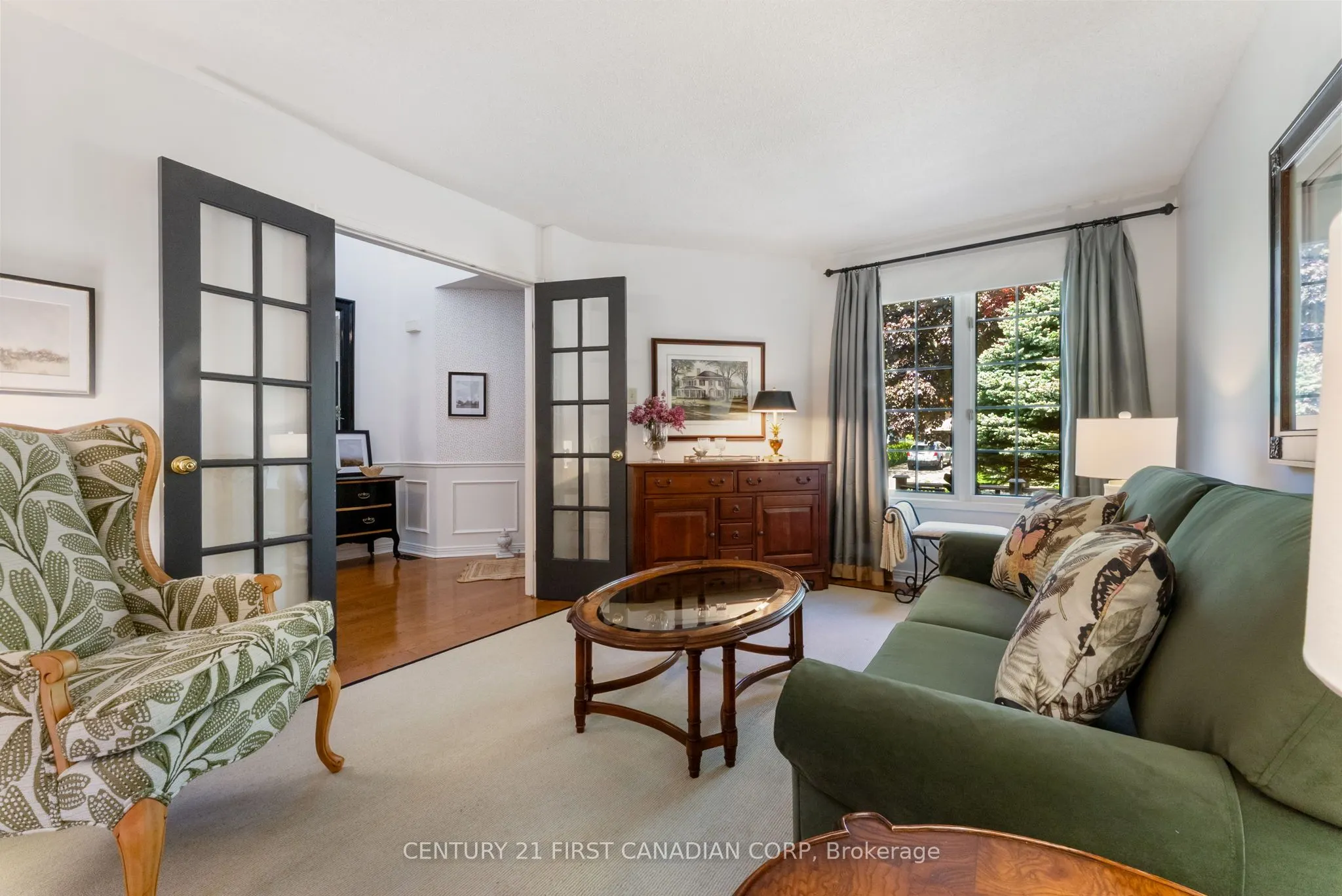 1224 Nathaniel Crescent