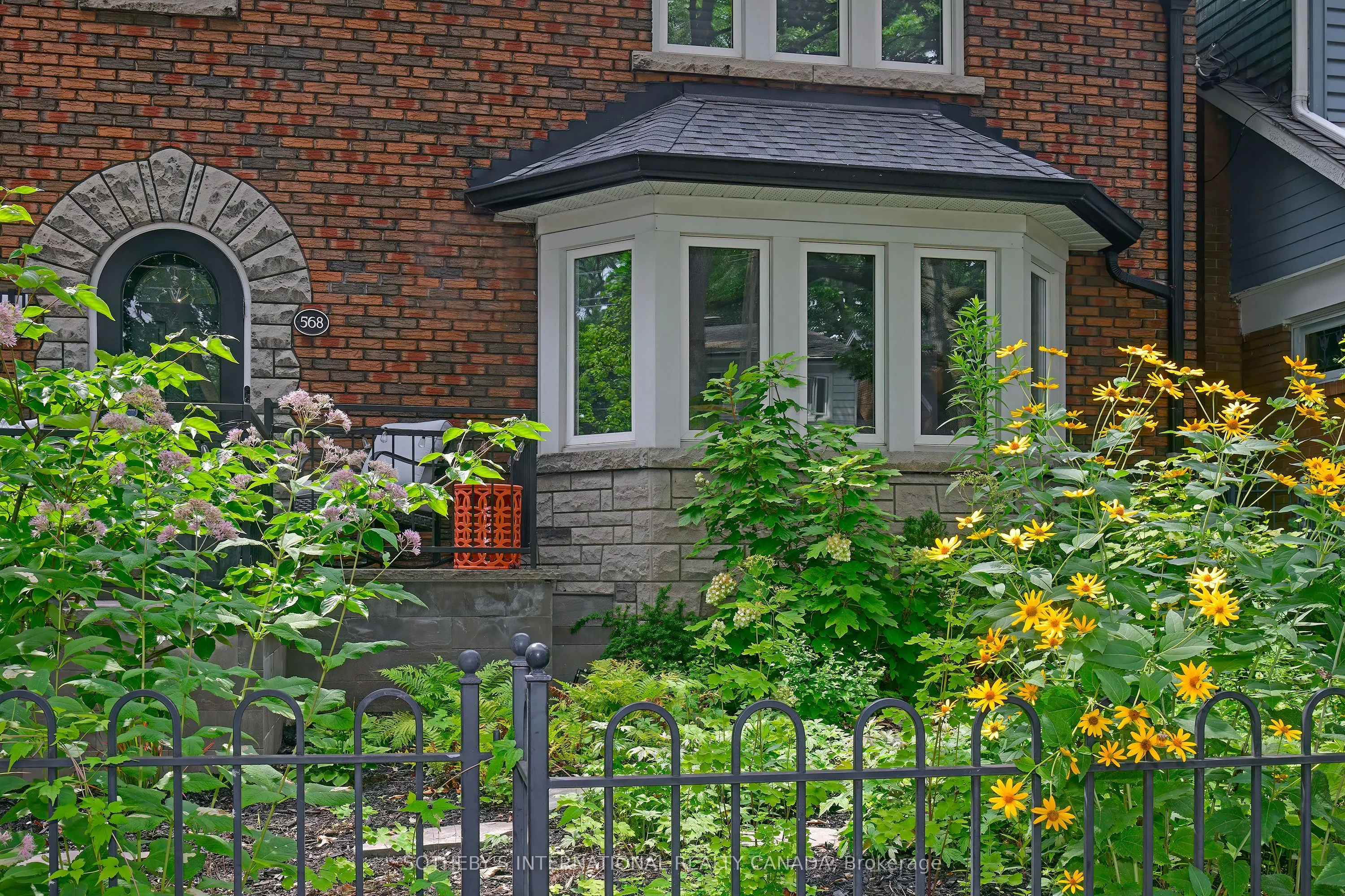 568 Windermere Avenue