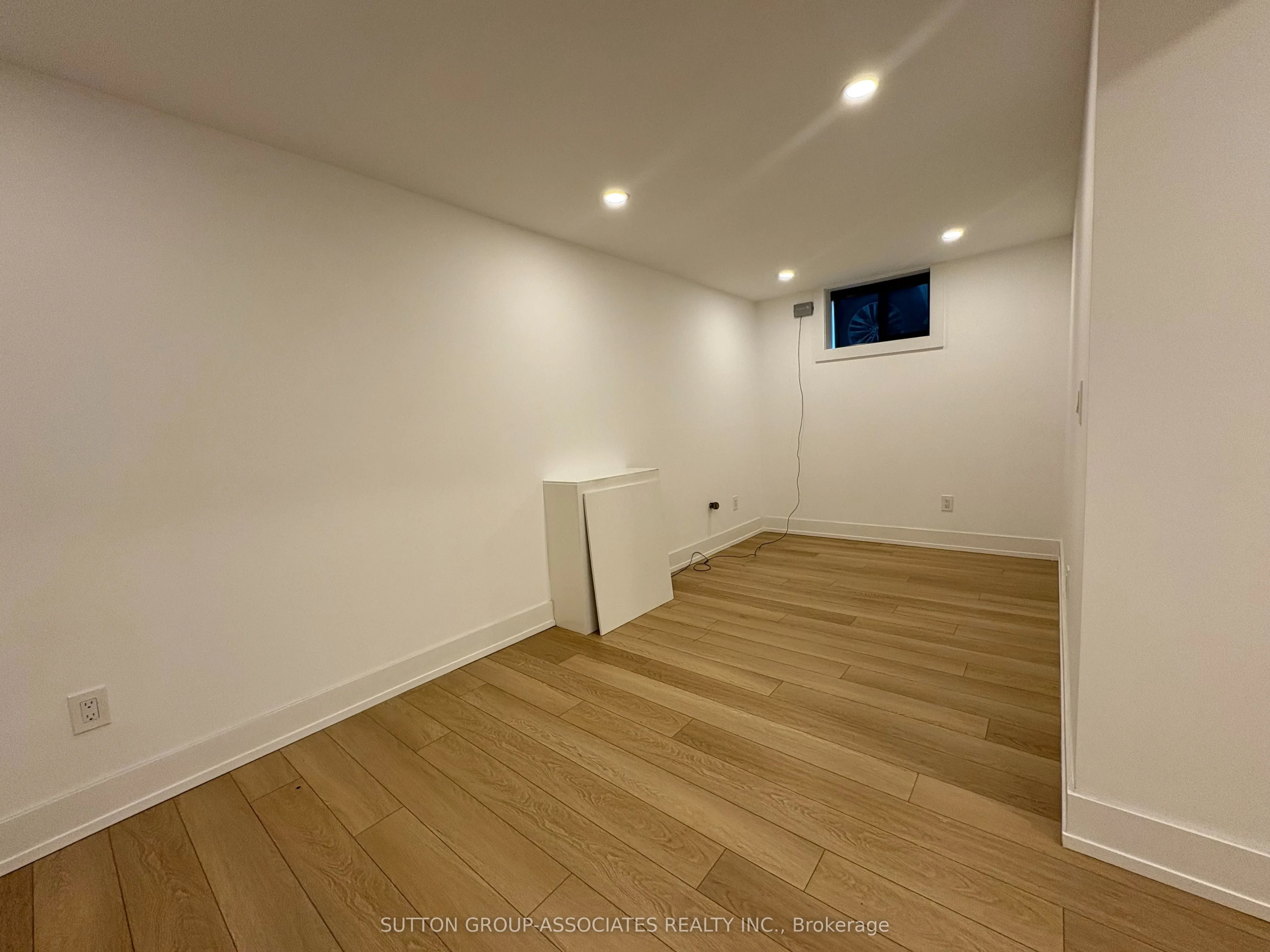 1059 Briar Hill Avenue, #Lower