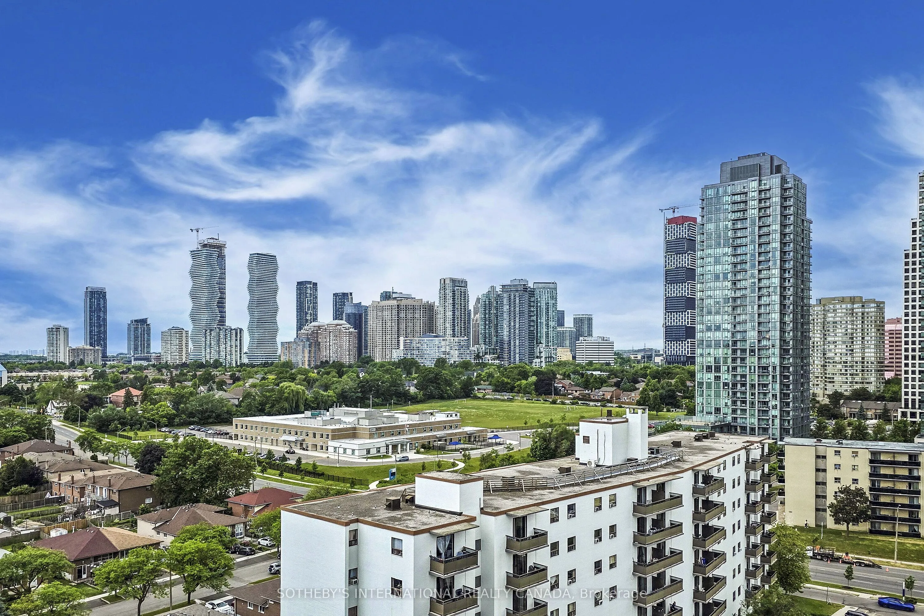 25 Fairview Road W, #406