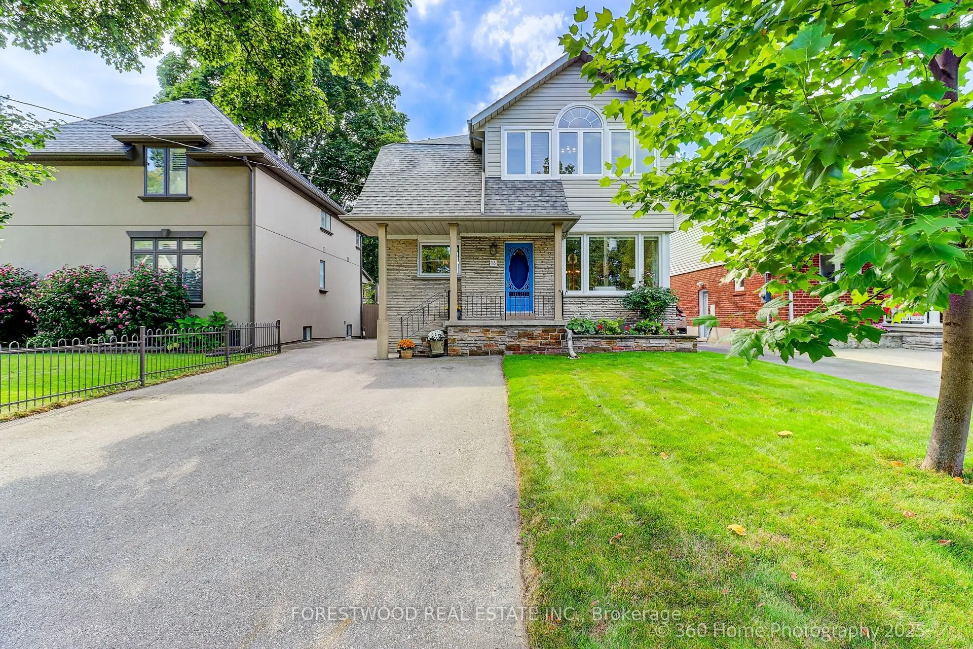 16 Westhead Road
