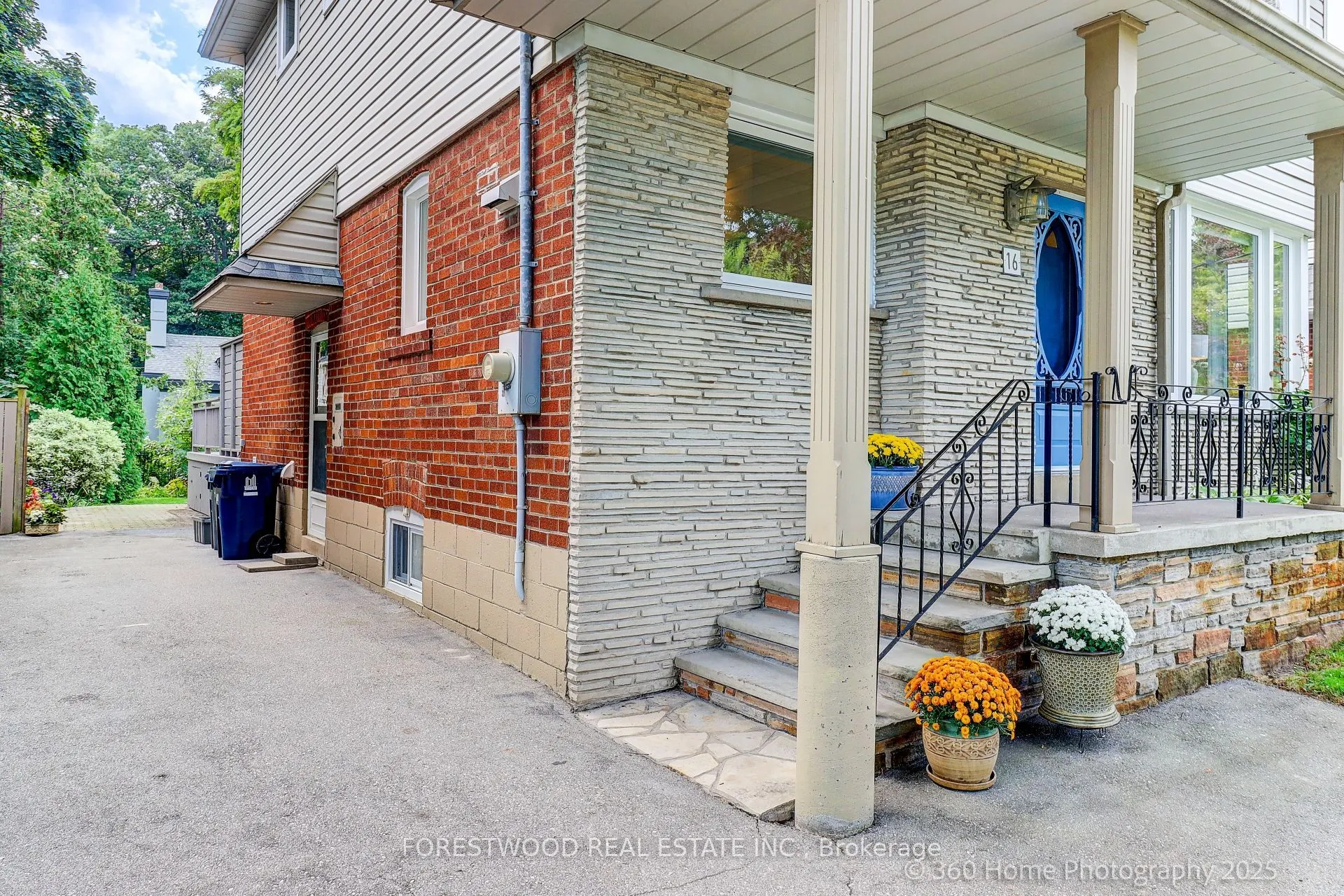 16 Westhead Road