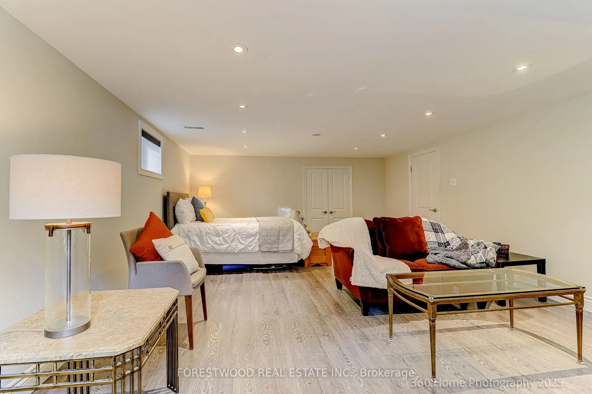 16 Westhead Road
