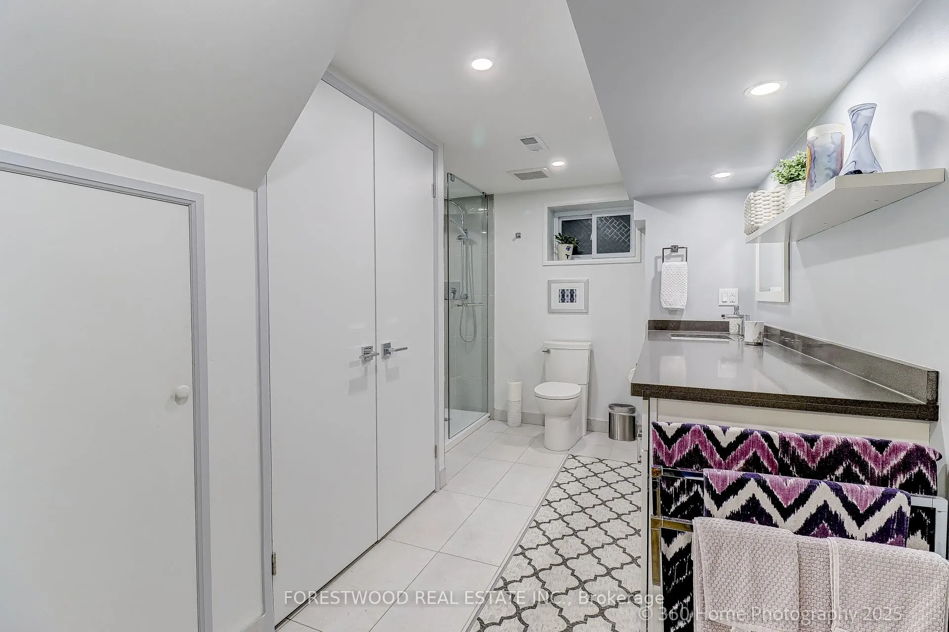16 Westhead Road