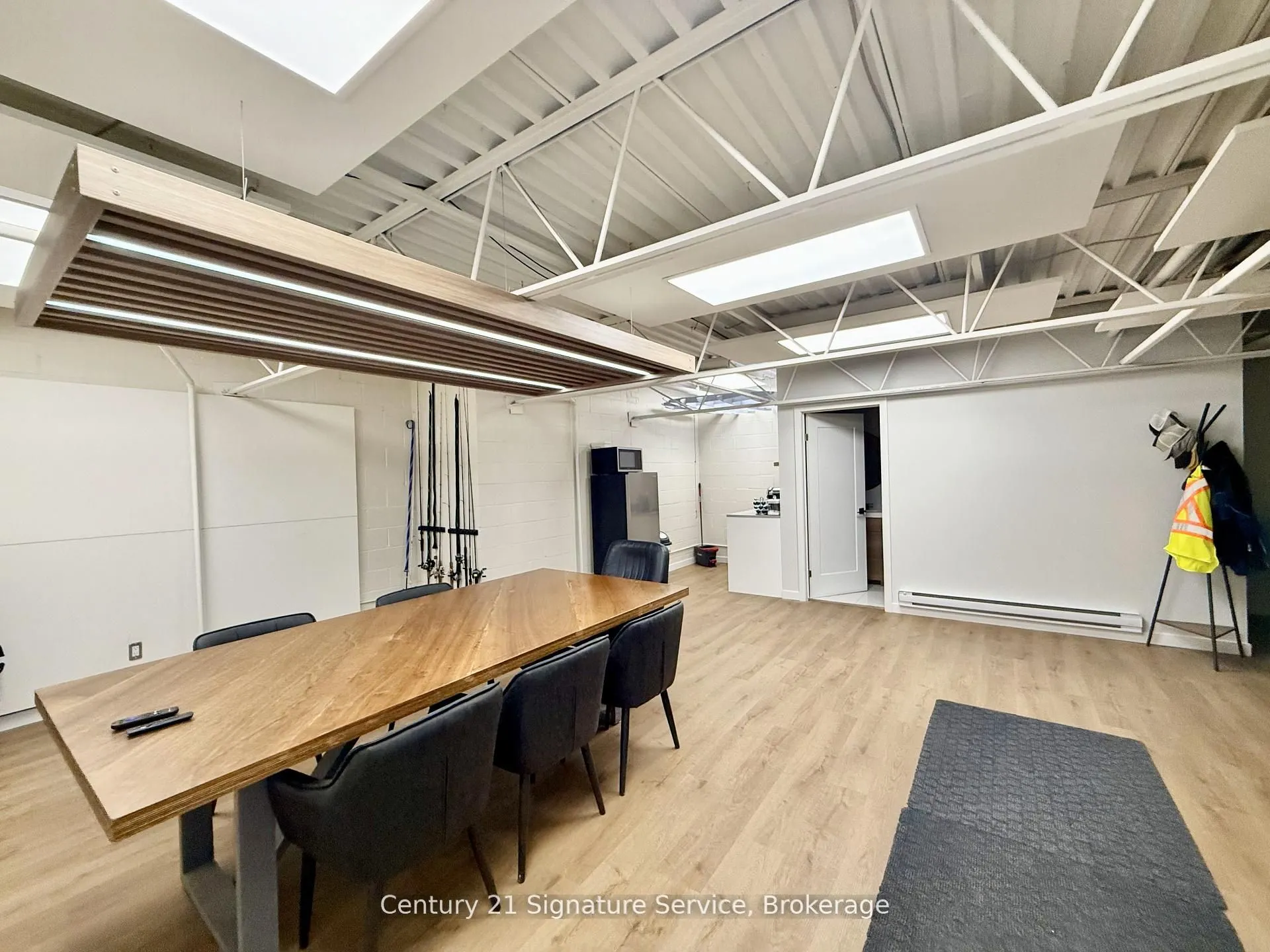1050 Britannia Road E, #3